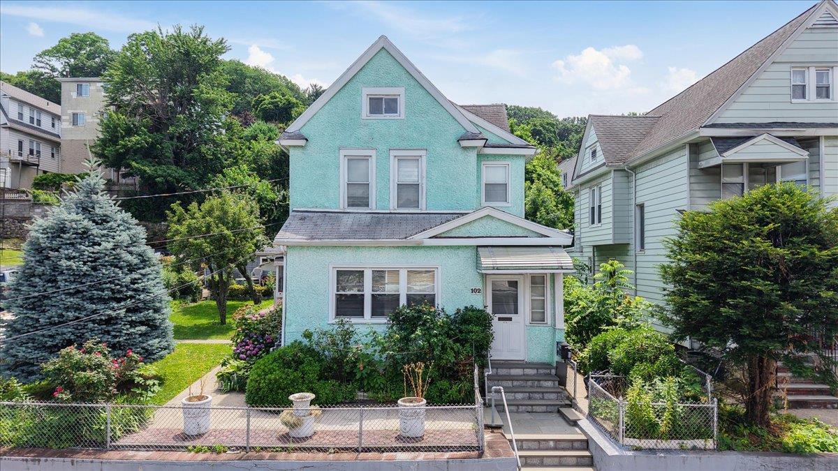 Single Family Burhans  Westchester County, NY 10701, MLS-869067-2