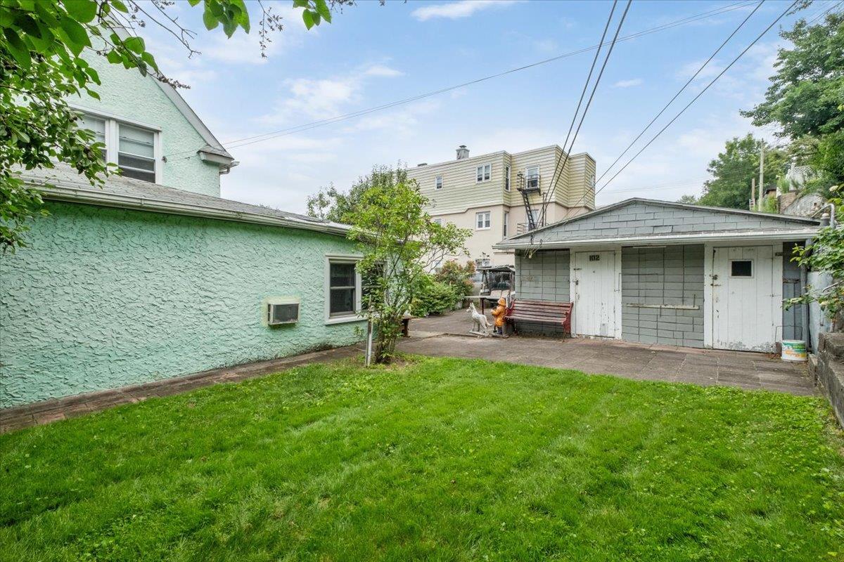 Single Family Burhans  Westchester County, NY 10701, MLS-869067-42