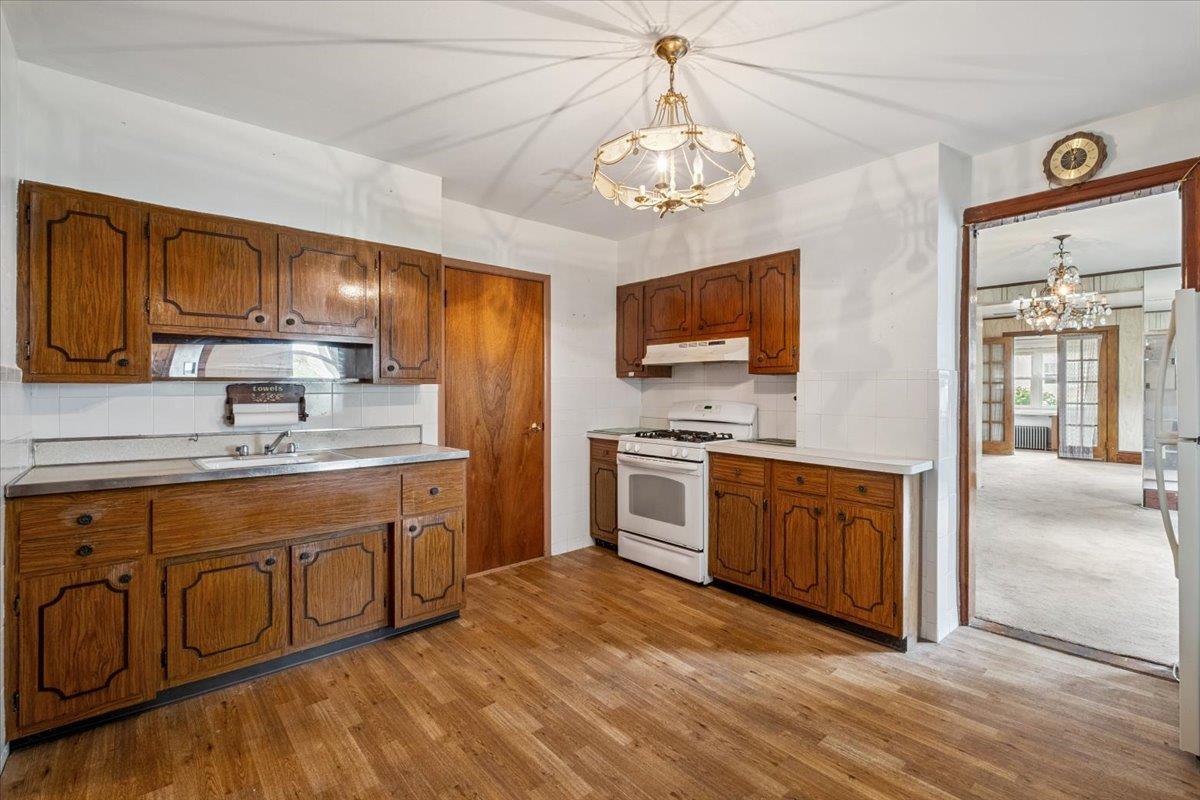 Single Family Burhans  Westchester County, NY 10701, MLS-869067-7