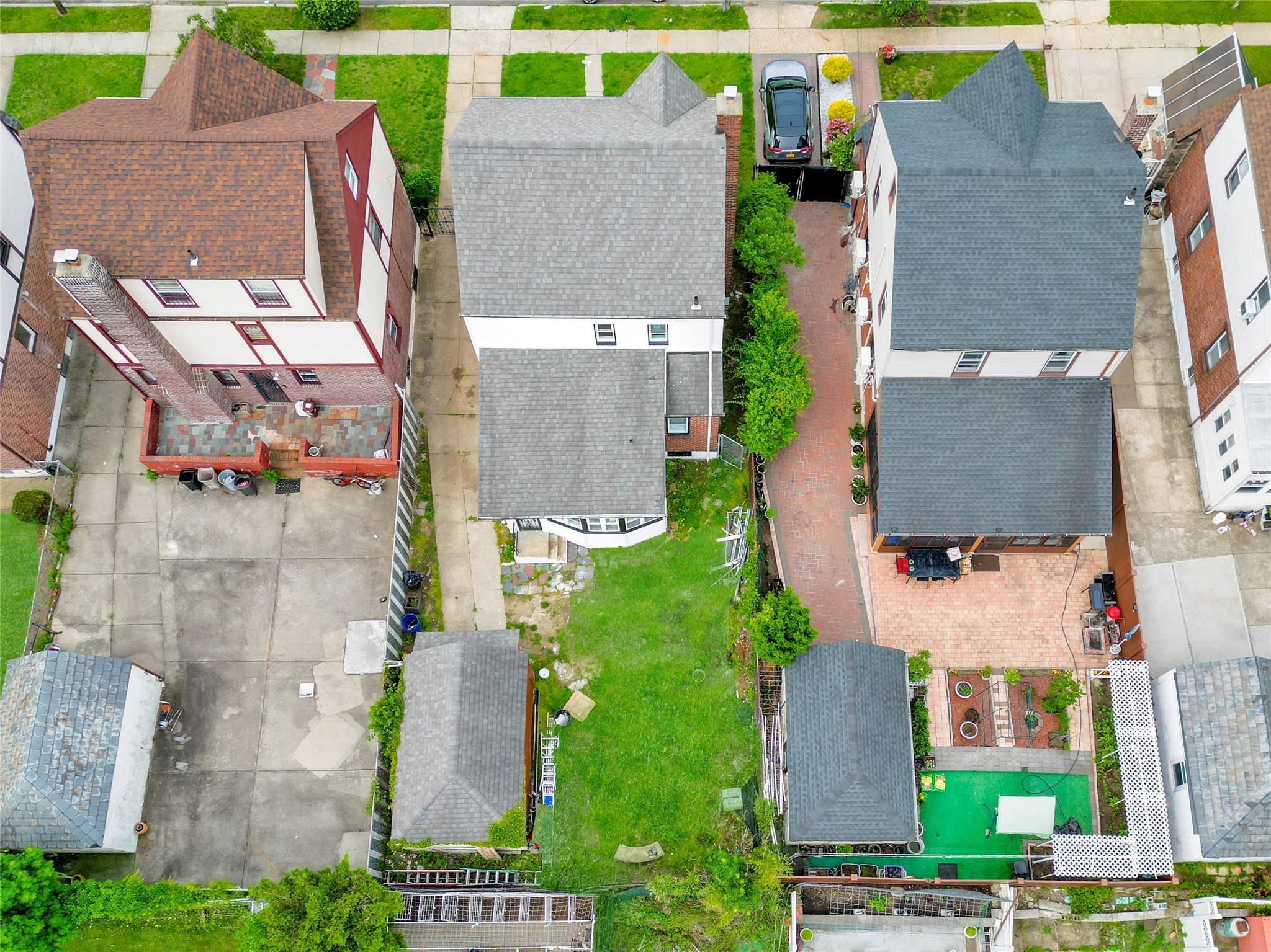 Single Family 219th  Queens, NY 11428, MLS-869082-25