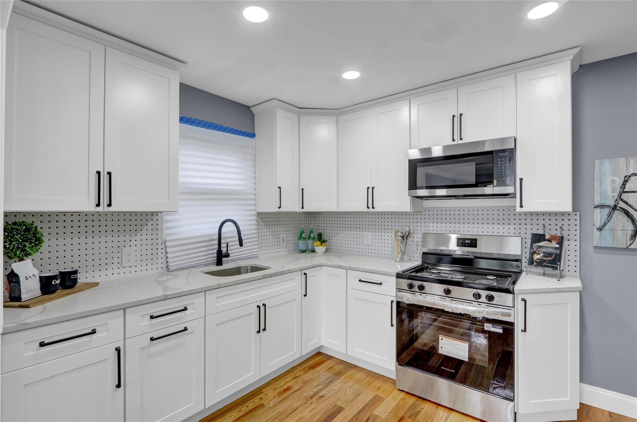 Single Family 219th  Queens, NY 11428, MLS-869082-6