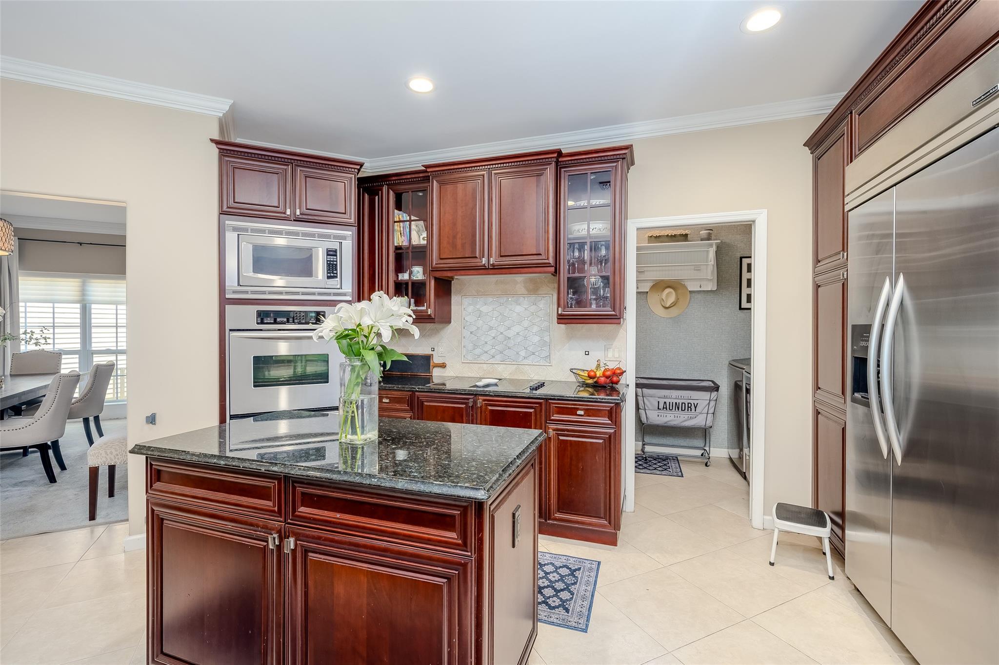 Condo Hamlet  Suffolk County, NY 11766, MLS-869090-19