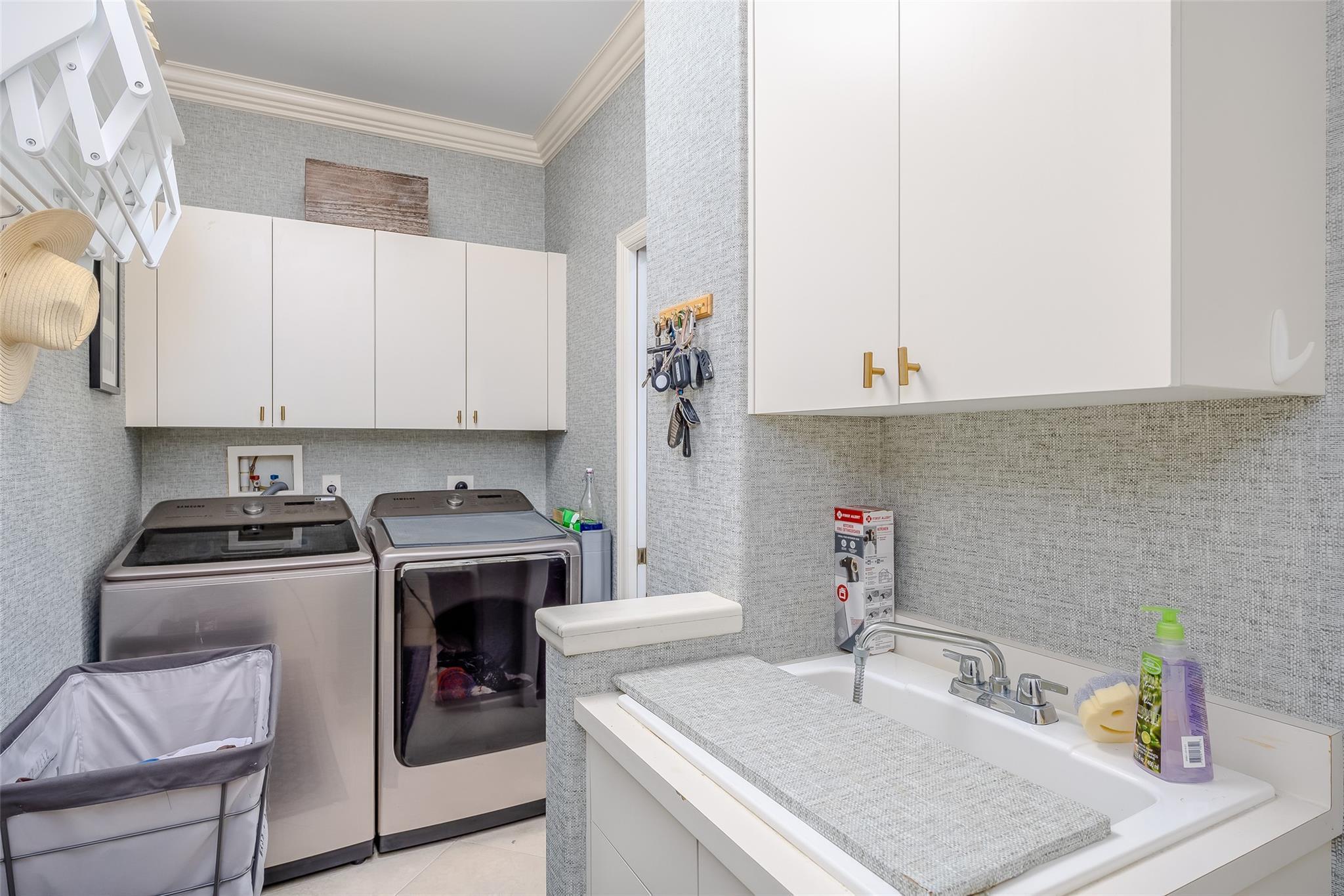 Condo Hamlet  Suffolk County, NY 11766, MLS-869090-31