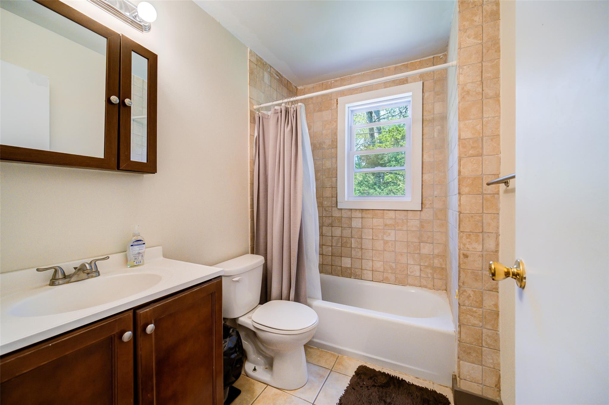 Single Family Norton  Dutchess County, NY 12571, MLS-869096-12