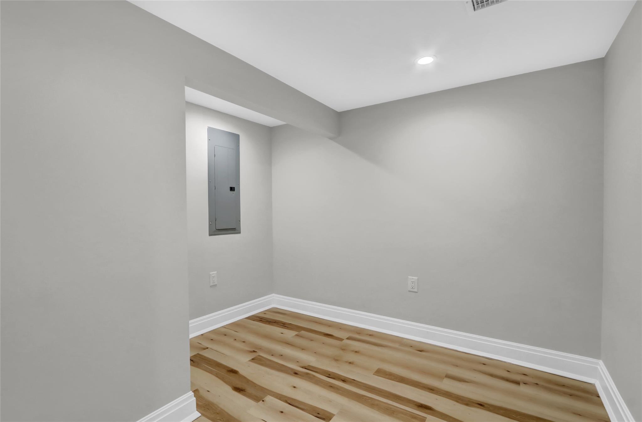 Single Family Milburn  Nassau County, NY 11510, MLS-869104-15