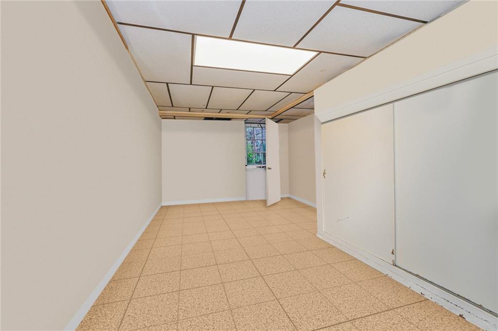 Single Family 100th  Queens, NY 11417, MLS-869106-22