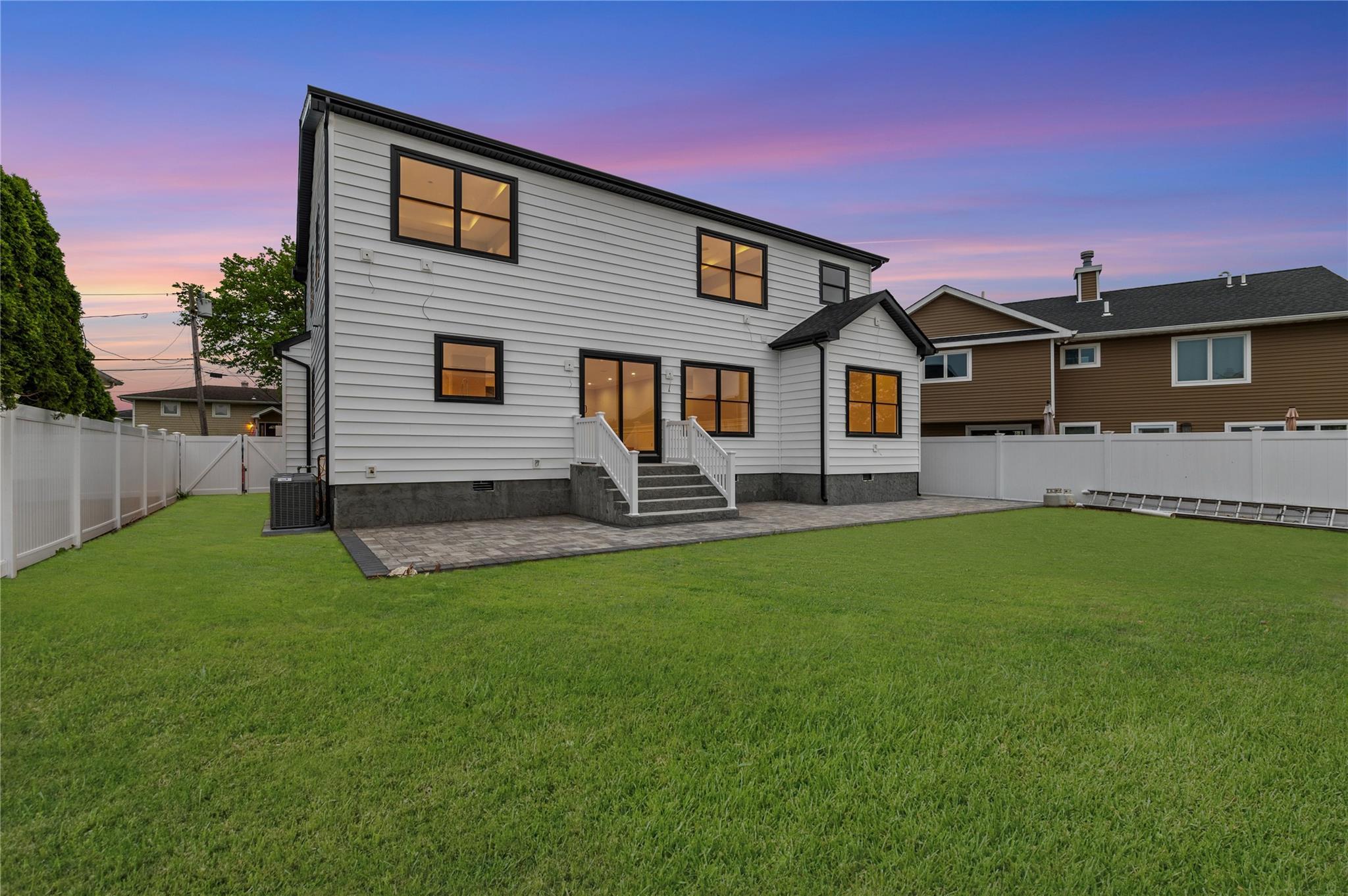 Single Family Bayside  Nassau County, NY 11793, MLS-869131-28