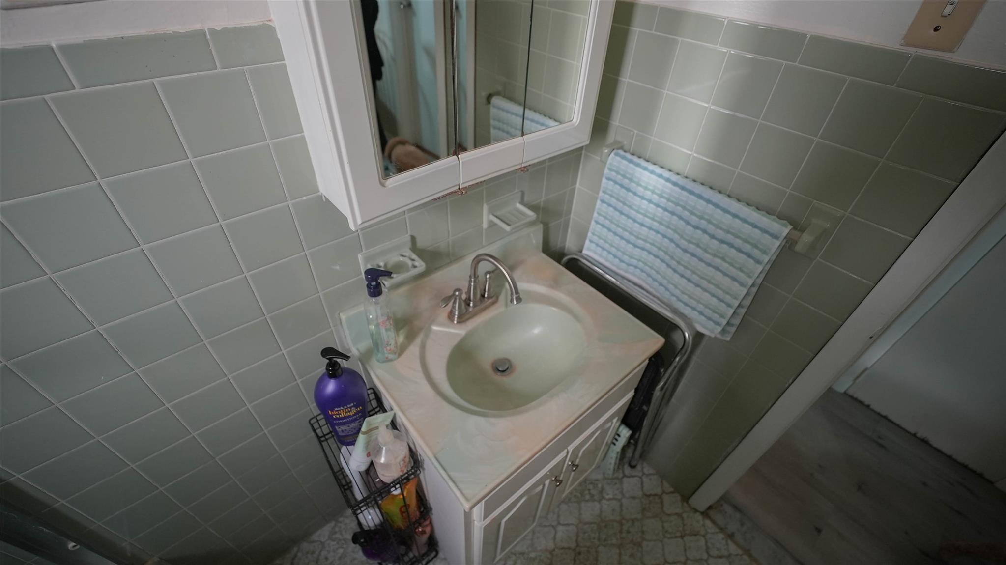 Single Family 92nd St  Queens, NY 11373, MLS-869148-16