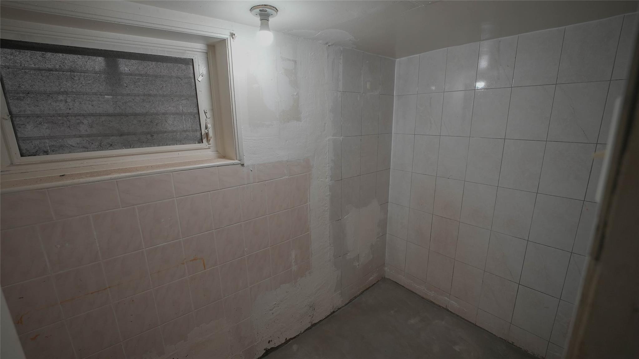Single Family 92nd St  Queens, NY 11373, MLS-869148-26