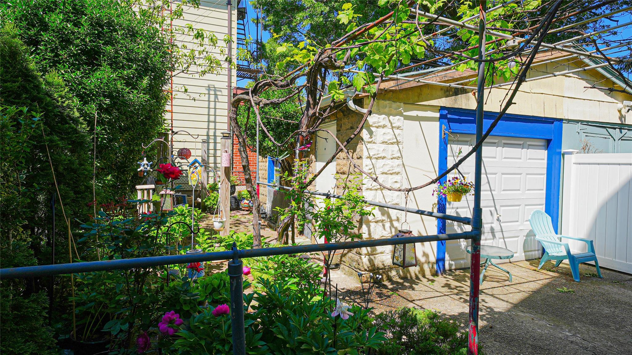 Single Family 92nd St  Queens, NY 11373, MLS-869148-5