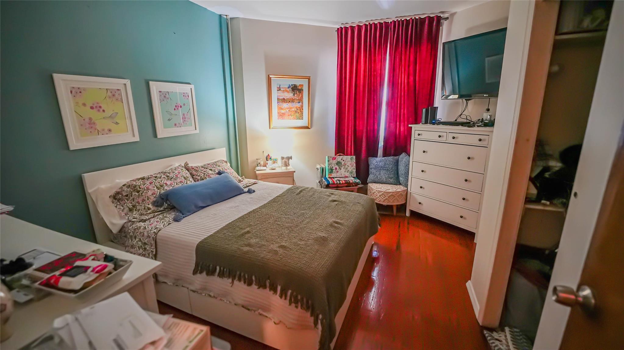 Single Family 92nd St  Queens, NY 11373, MLS-869148-8