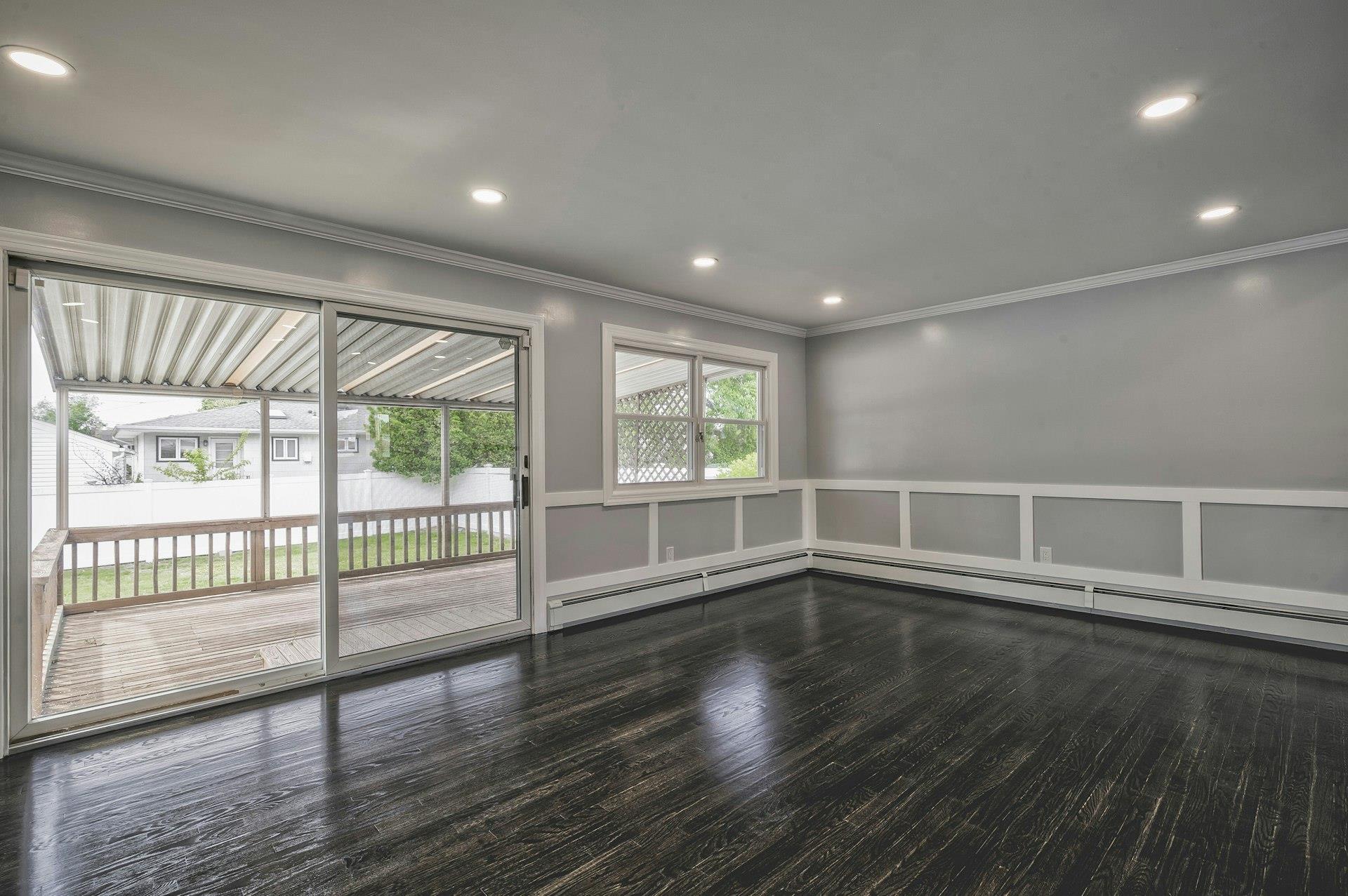 Single Family Evelyn Ave  Nassau County, NY 11554, MLS-869151-13