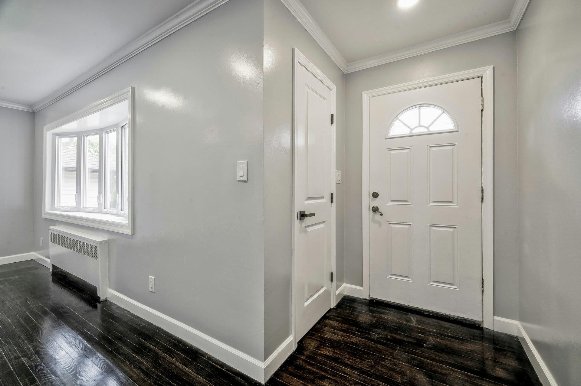 Single Family Evelyn Ave  Nassau County, NY 11554, MLS-869151-4