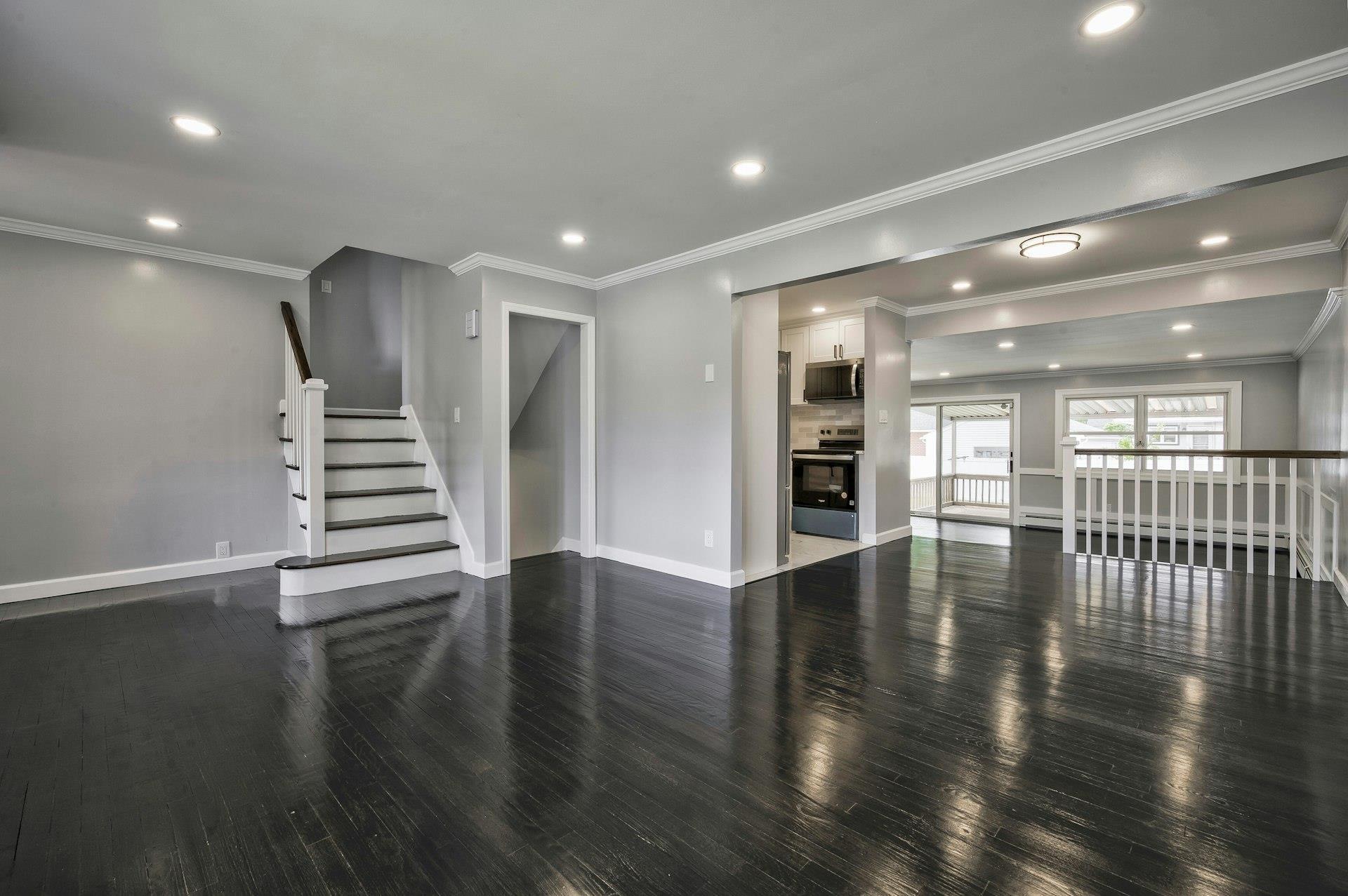 Single Family Evelyn Ave  Nassau County, NY 11554, MLS-869151-6