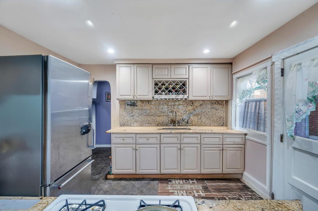 Single Family Mary  Nassau County, NY 11580, MLS-869162-15