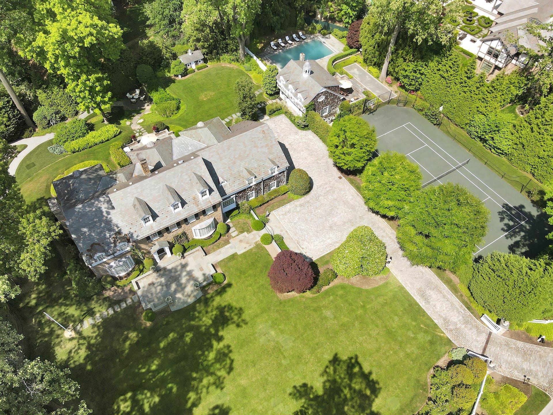 Single Family Elderfields  Nassau County, NY 11030, MLS-869172-2