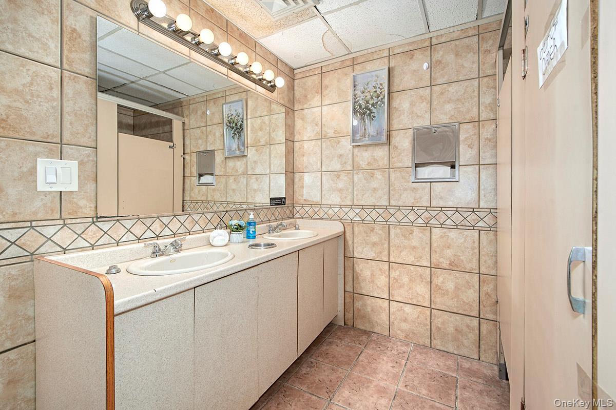 Commercial Sale Ampere  Bronx, NY 10465, MLS-869175-16