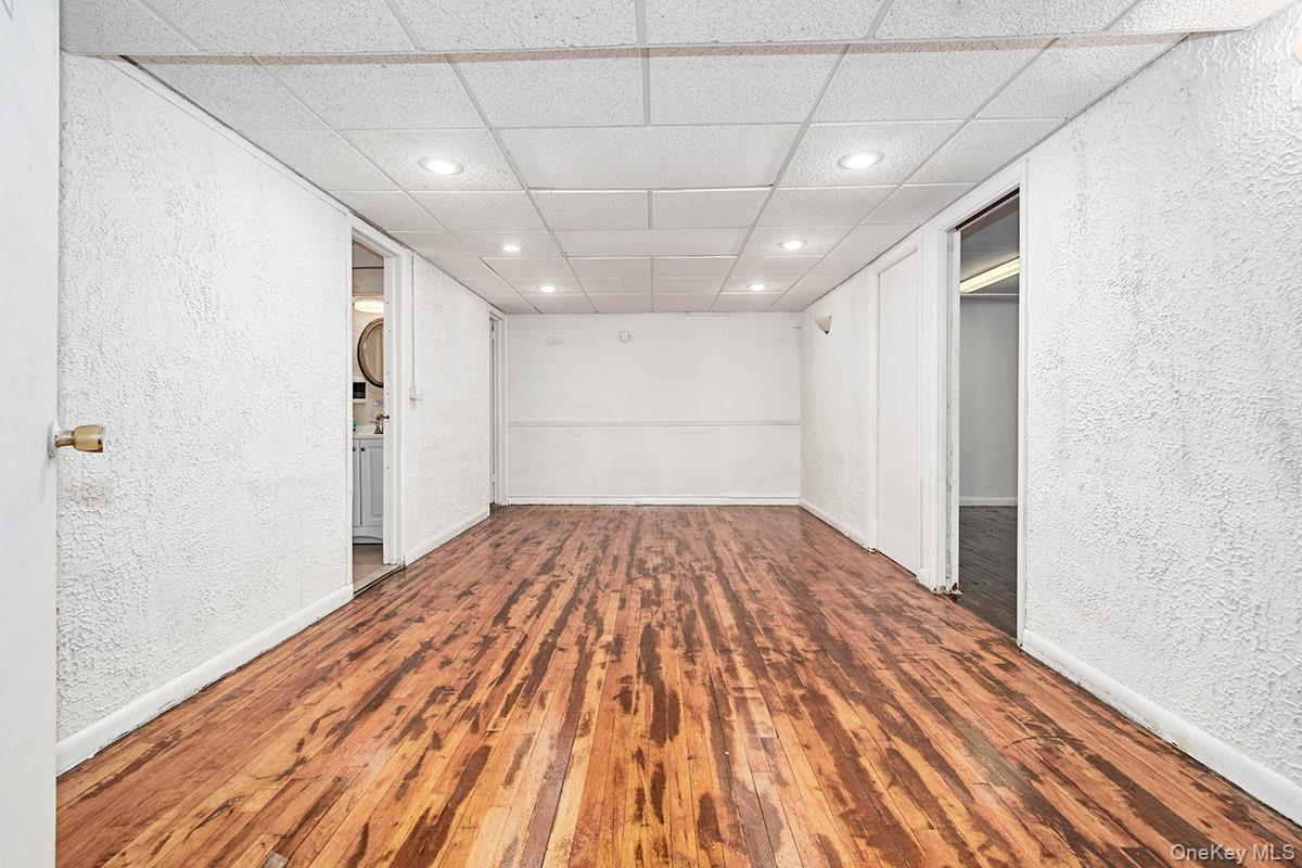 Commercial Sale Ampere  Bronx, NY 10465, MLS-869175-23