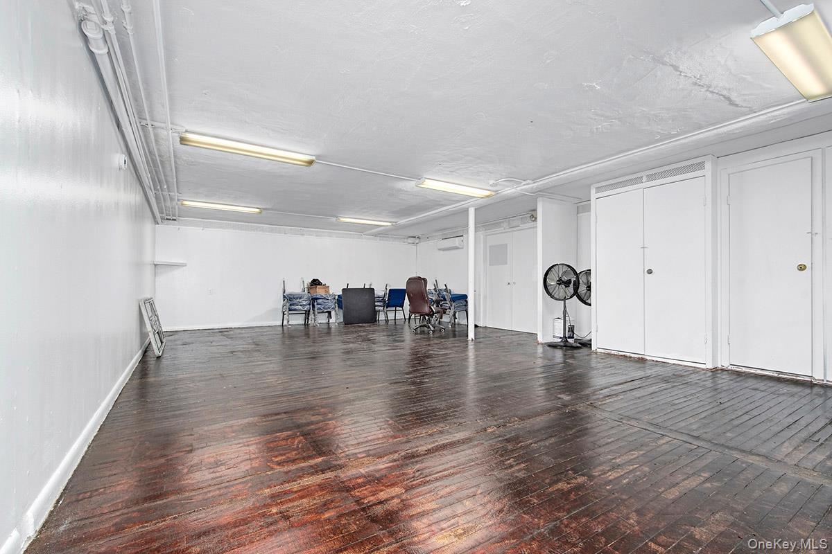 Commercial Sale Ampere  Bronx, NY 10465, MLS-869175-24