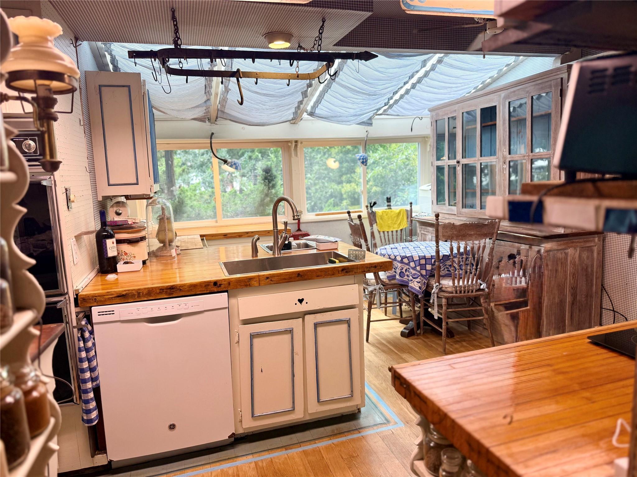 Single Family Arthur Street  Nassau County, NY 11520, MLS-869193-5