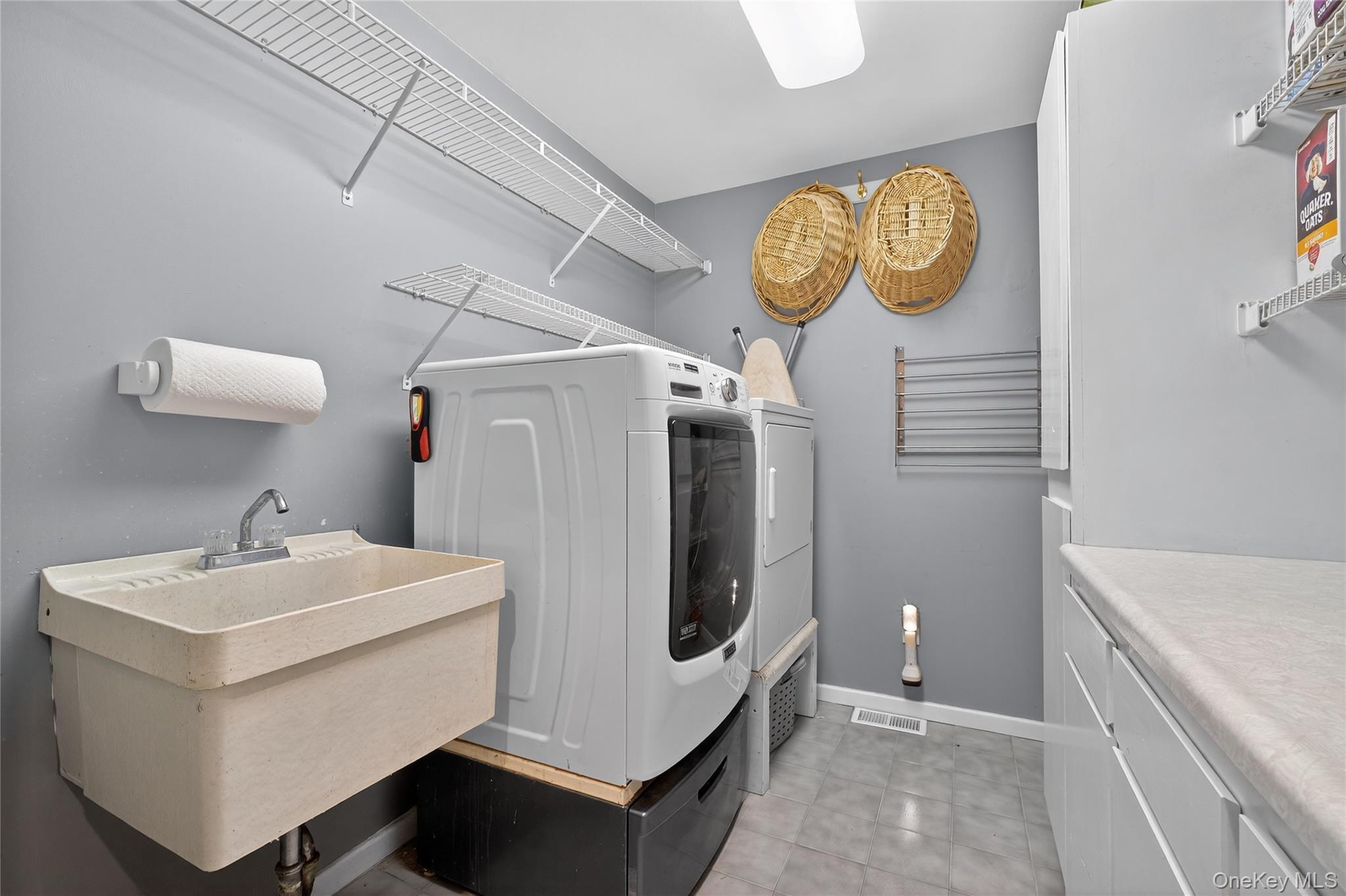 Single Family Sleight Plass Dutchess County, NY 12603, MLS-869208-26