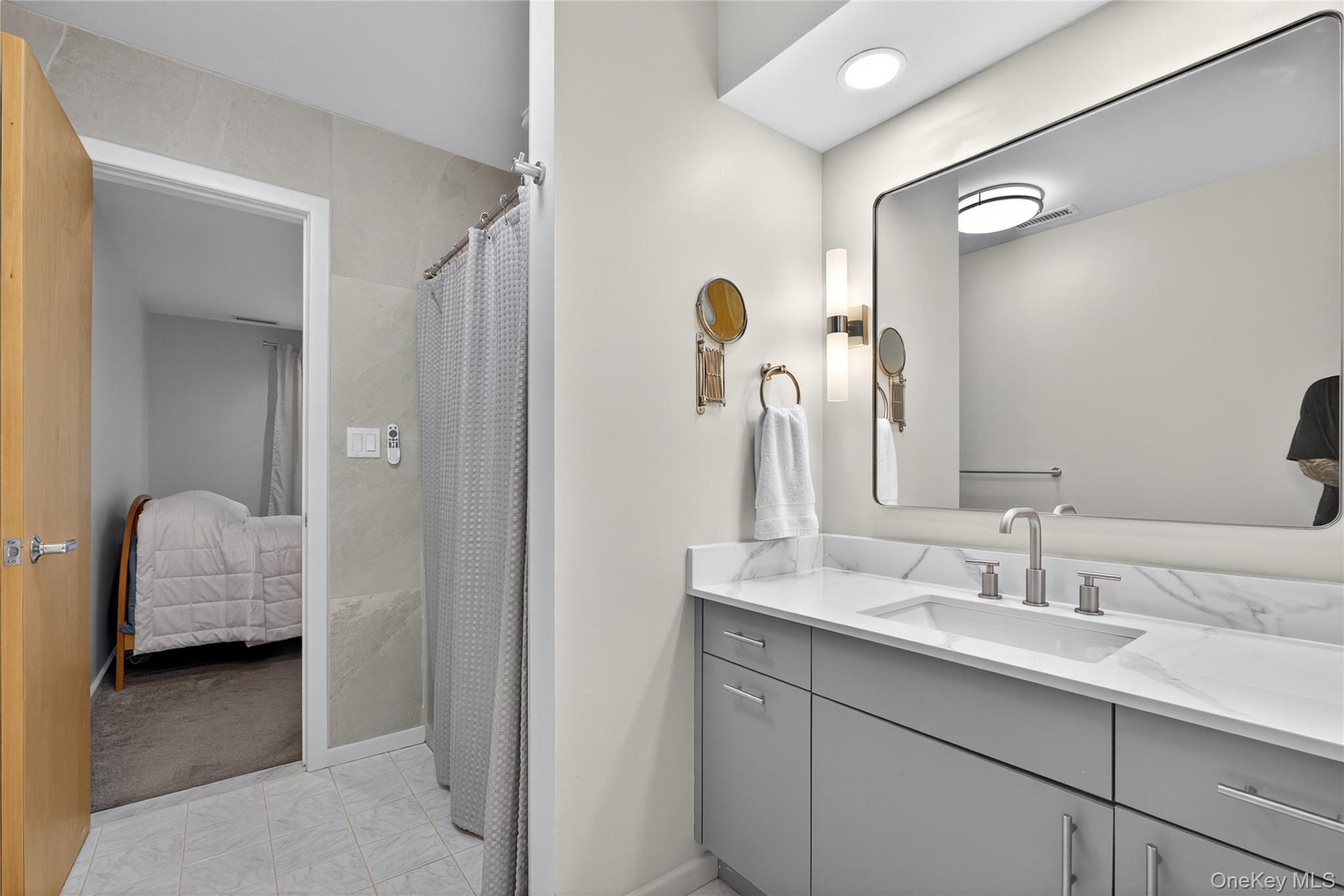 Single Family Sleight Plass Dutchess County, NY 12603, MLS-869208-35