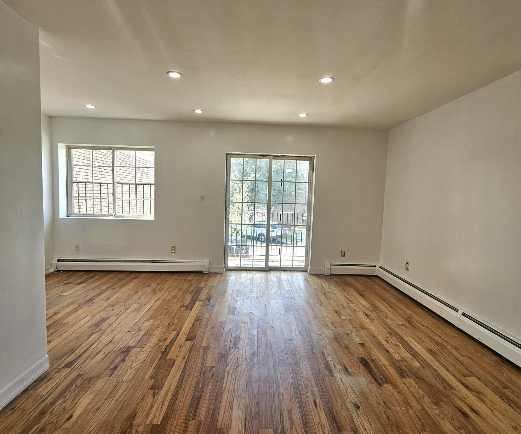 Single Family 197th  Queens, NY 11423, MLS-869217-4