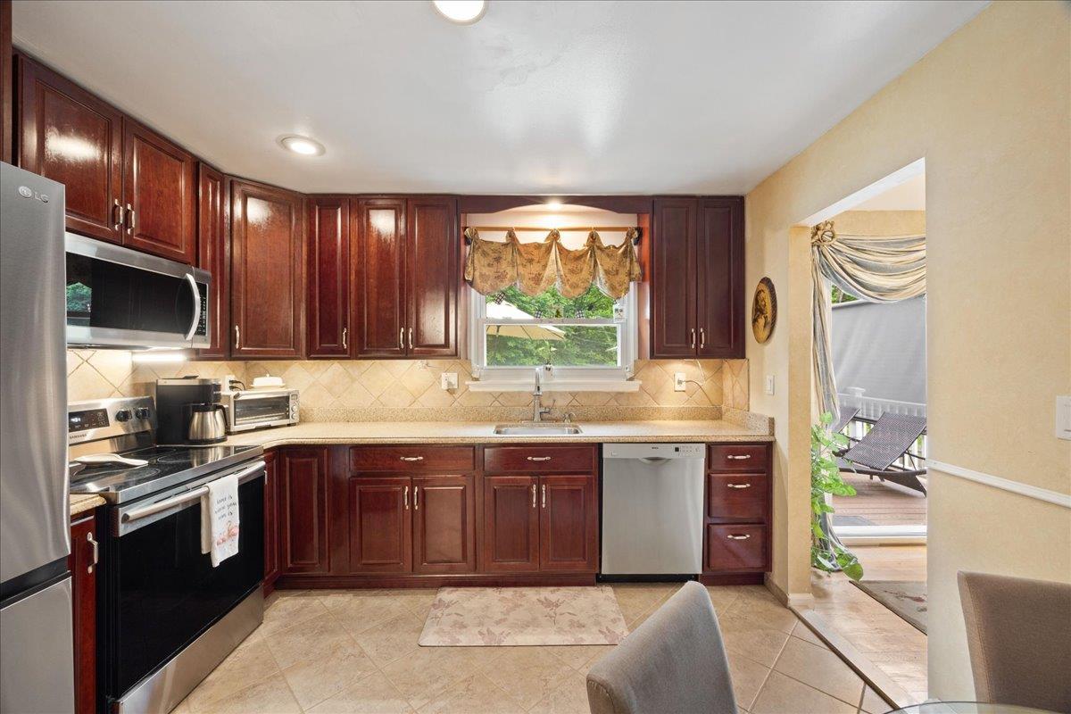 Single Family Saw Mill River  Westchester County, NY 10546, MLS-869221-6
