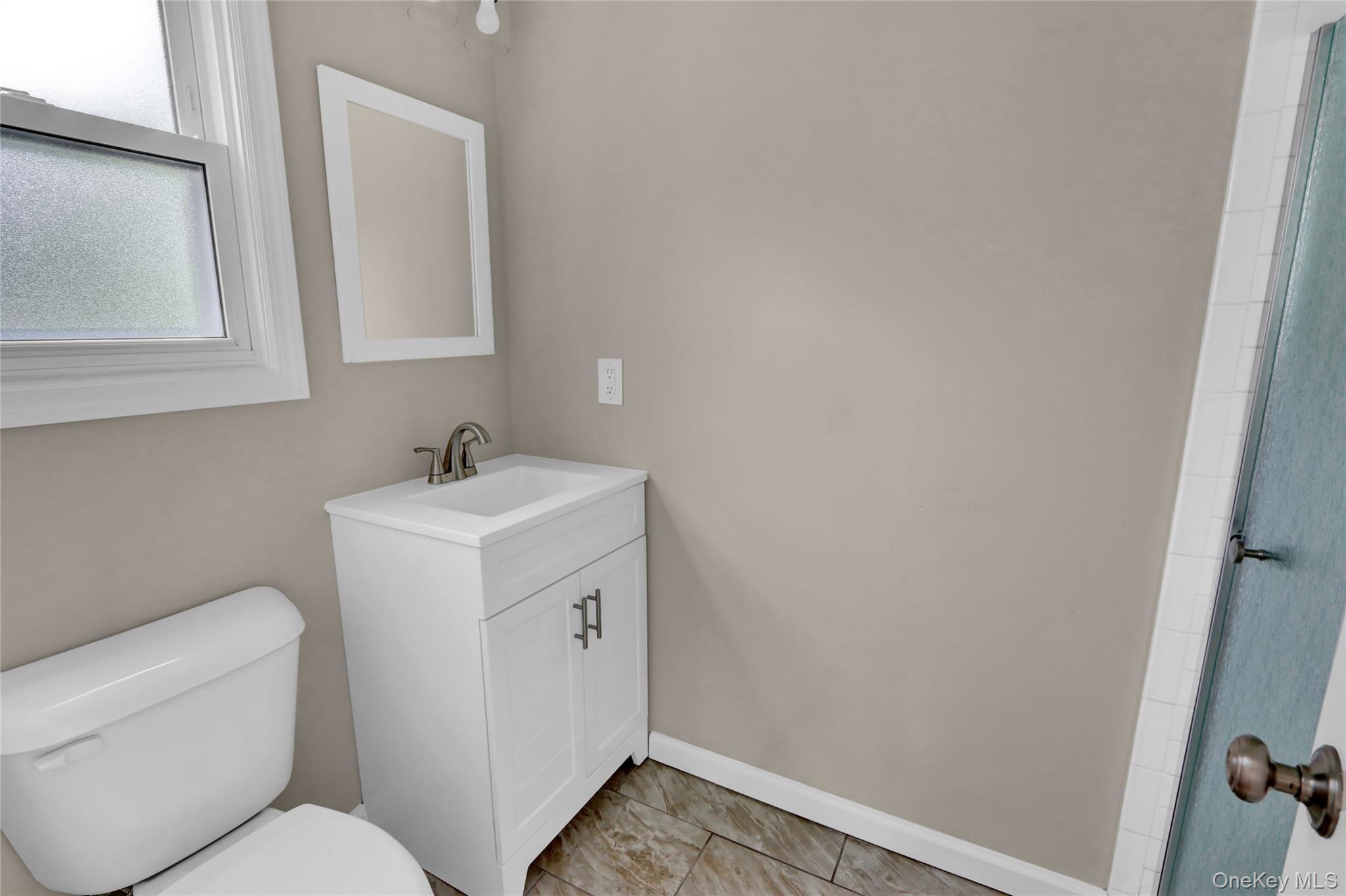 Single Family Teller  Suffolk County, NY 11727, MLS-869248-10