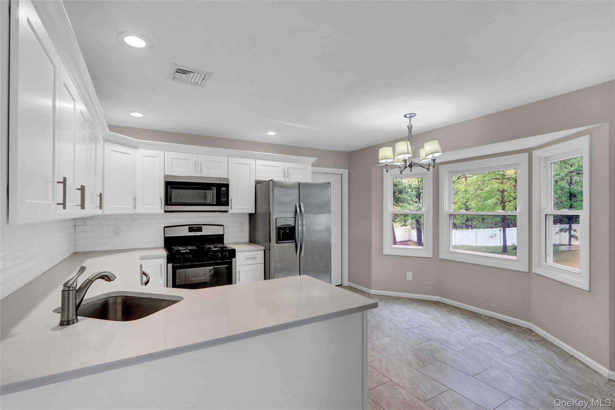 Single Family Teller  Suffolk County, NY 11727, MLS-869248-11