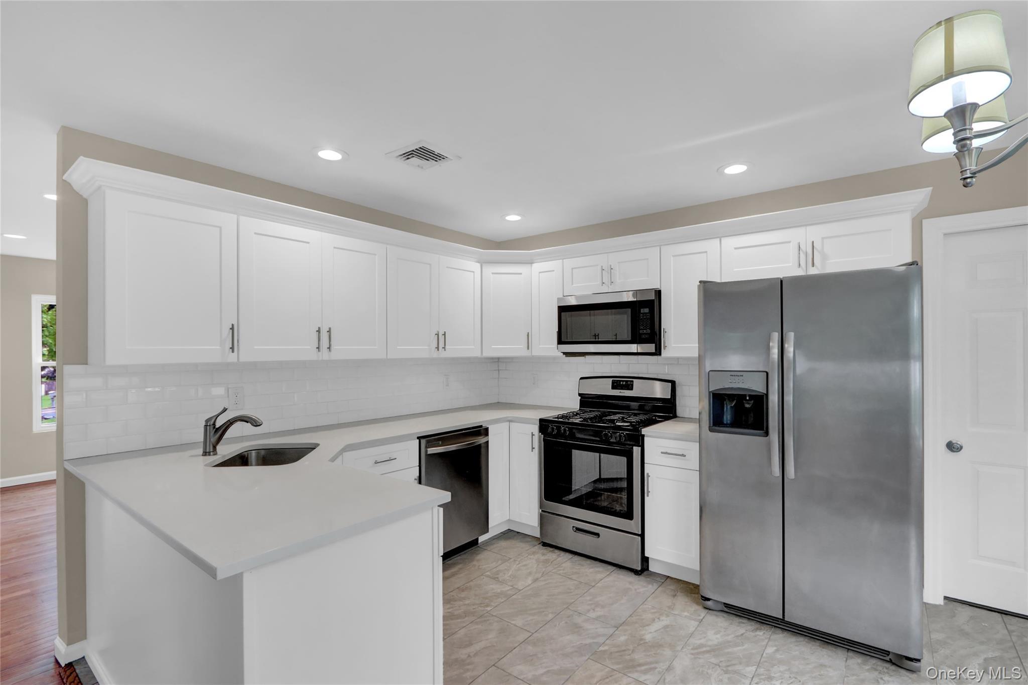 Single Family Teller  Suffolk County, NY 11727, MLS-869248-13