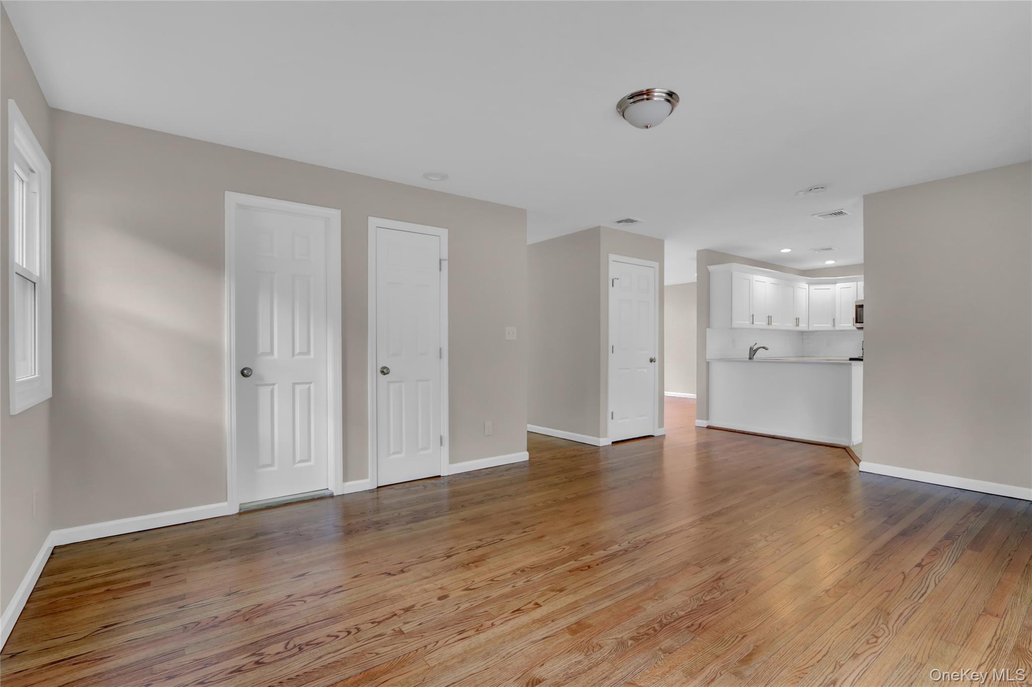 Single Family Teller  Suffolk County, NY 11727, MLS-869248-9