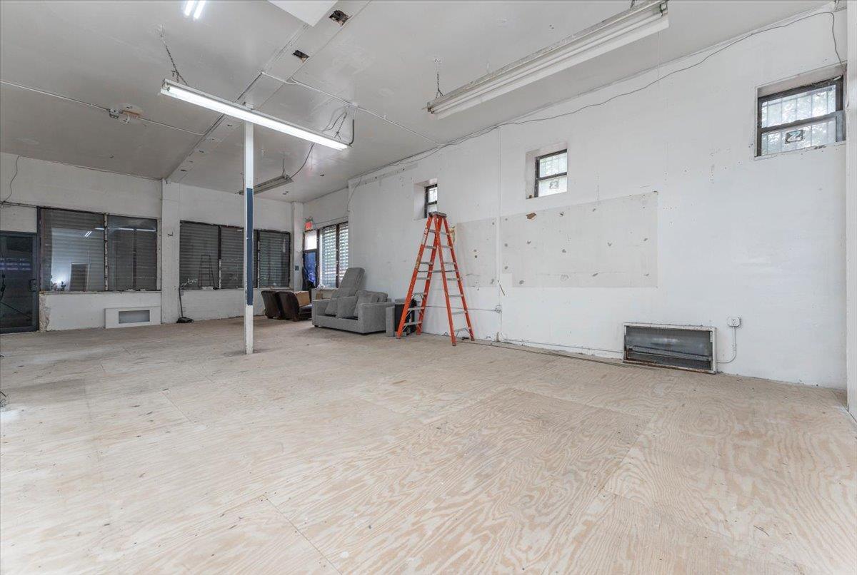 Commercial Lease Pleasant  Manhattan, NY 10029, MLS-869256-2