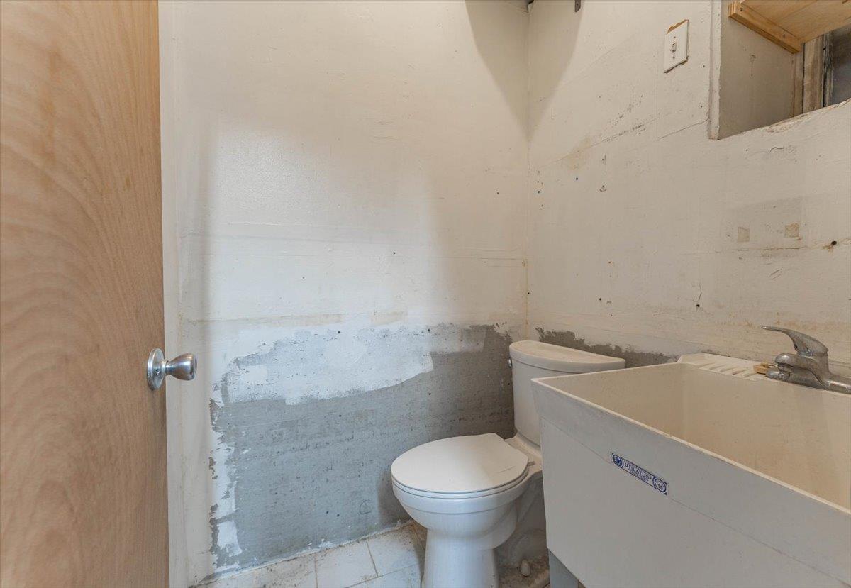 Commercial Lease Pleasant  Manhattan, NY 10029, MLS-869256-6