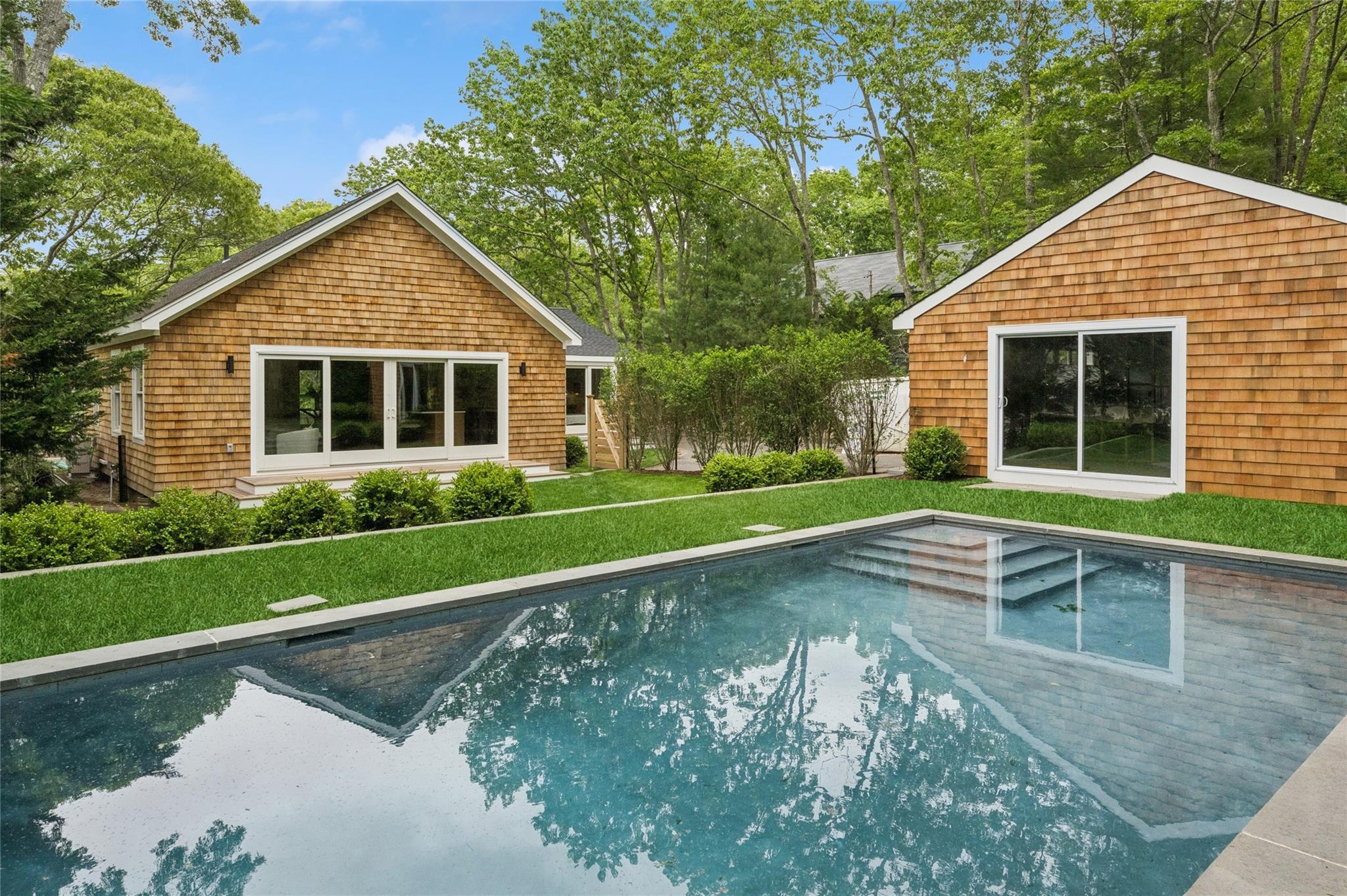 Single Family Bay View  Suffolk County, NY 11963, MLS-869273-2