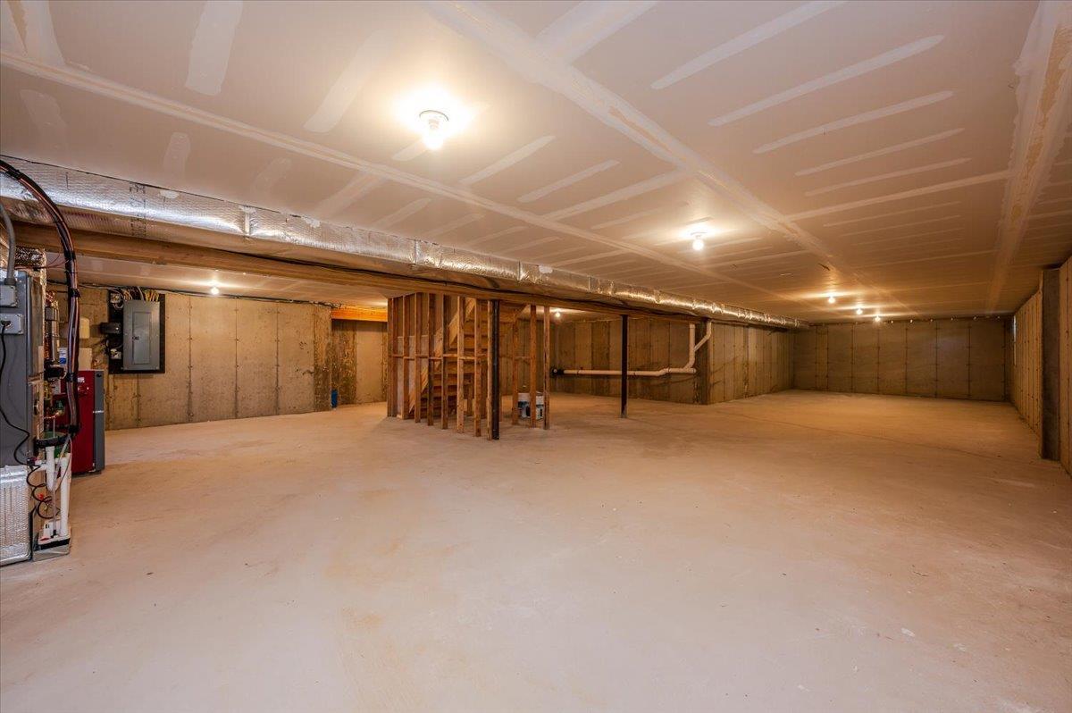 Single Family Broadway  Nassau County, NY 11762, MLS-869318-23