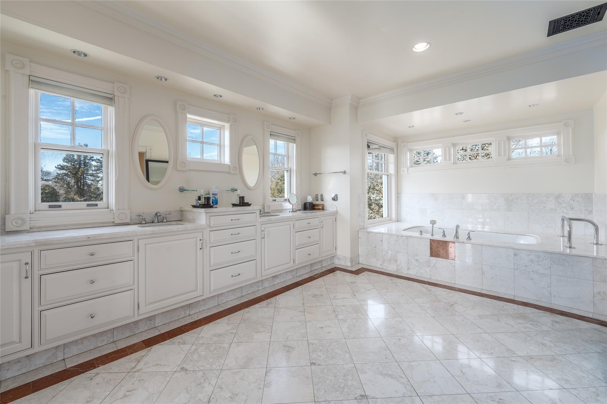 Single Family Sound  Suffolk County, NY 11901, MLS-869330-24