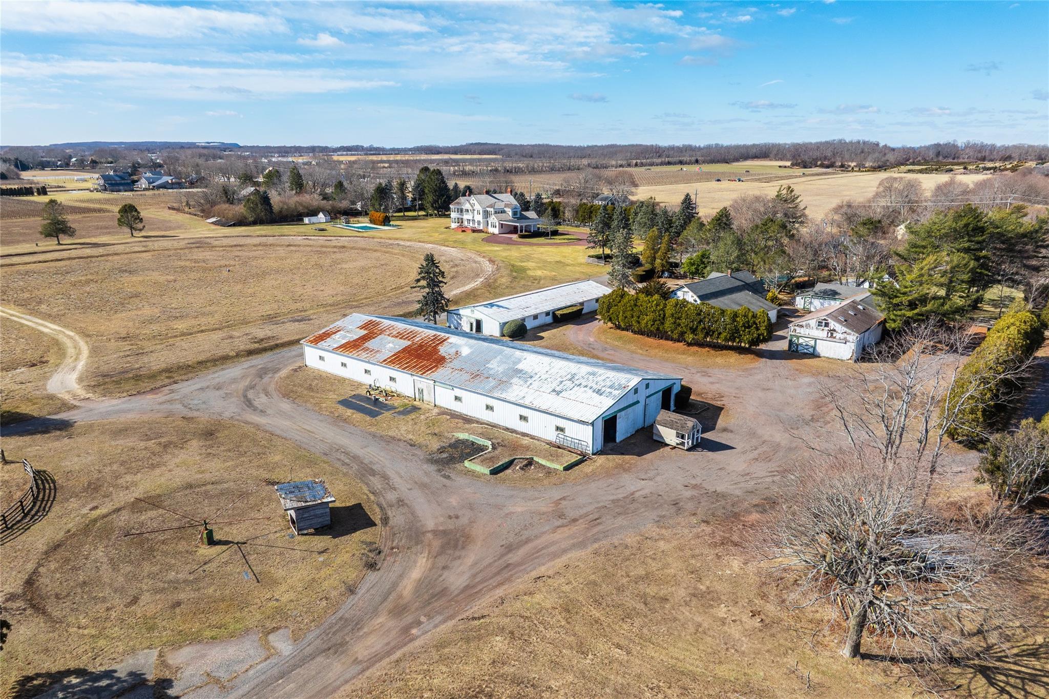 Single Family Sound  Suffolk County, NY 11901, MLS-869330-35