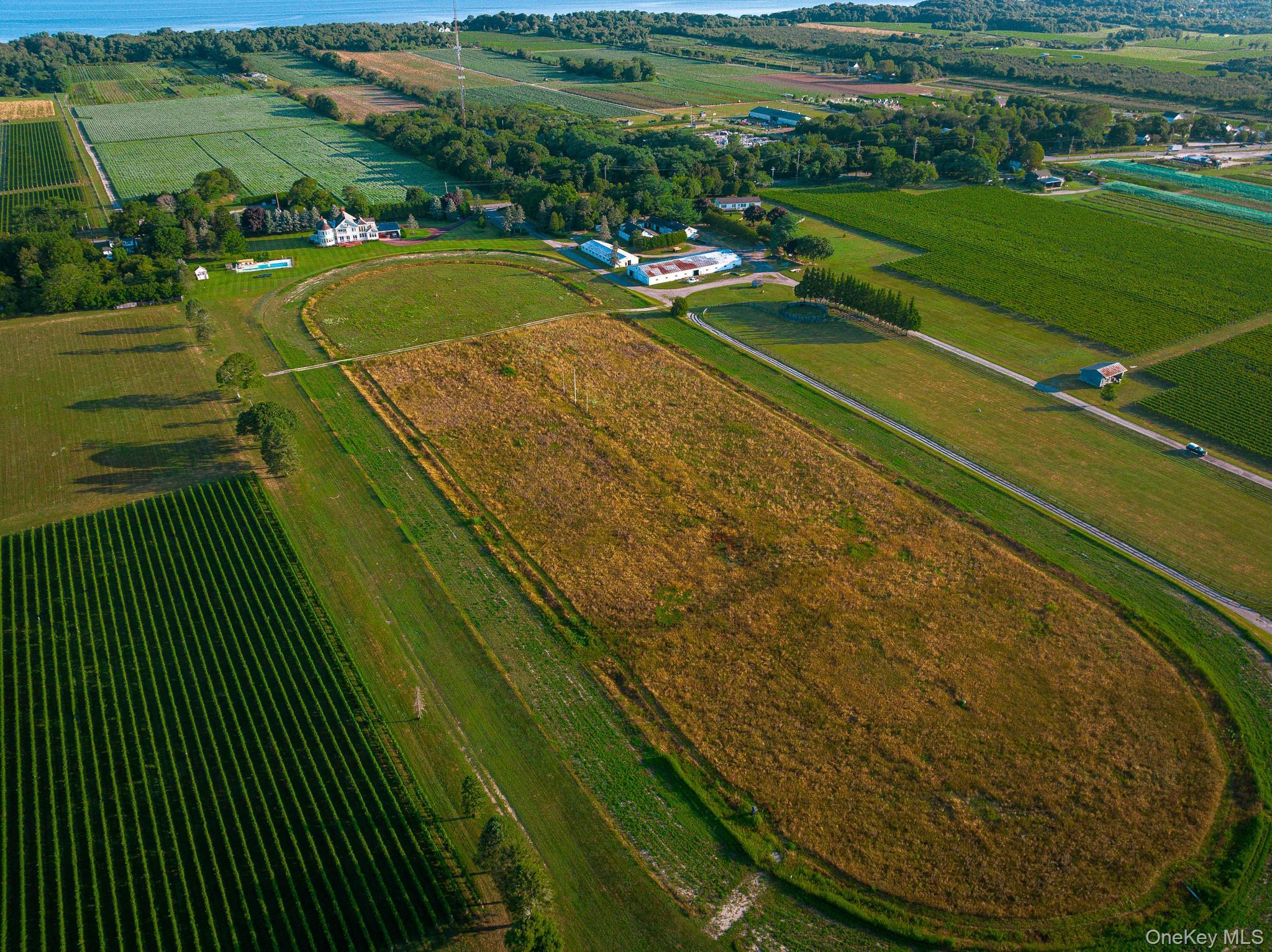 Single Family Sound Suffolk County, NY 11901, MLS-869330-45