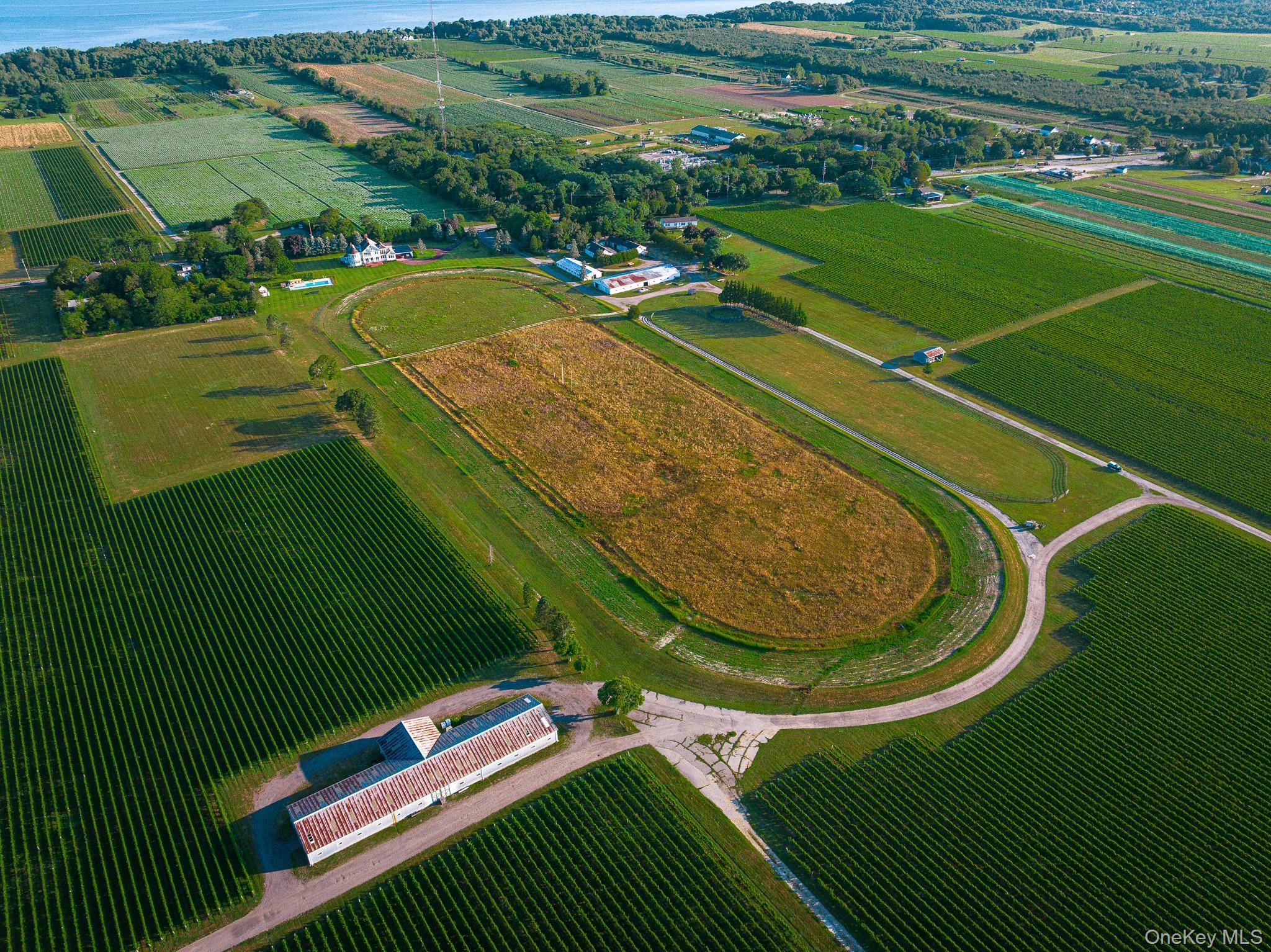 Single Family Sound Suffolk County, NY 11901, MLS-869330-46