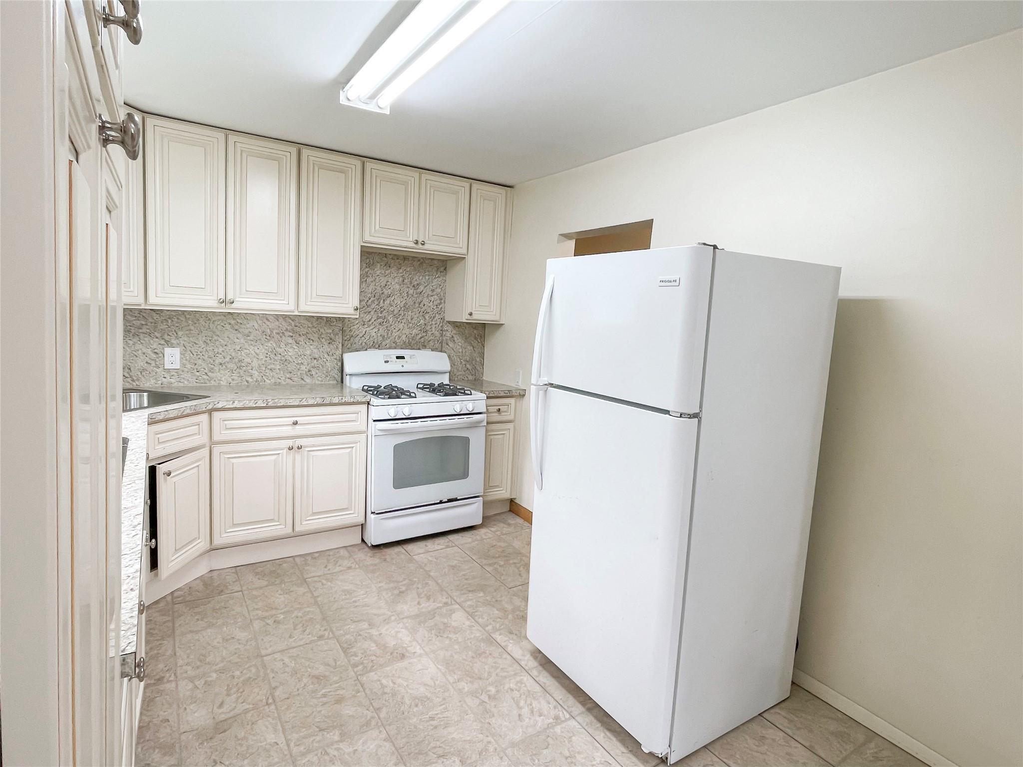 Single Family Highland  Sullivan County, NY 12789, MLS-869352-8