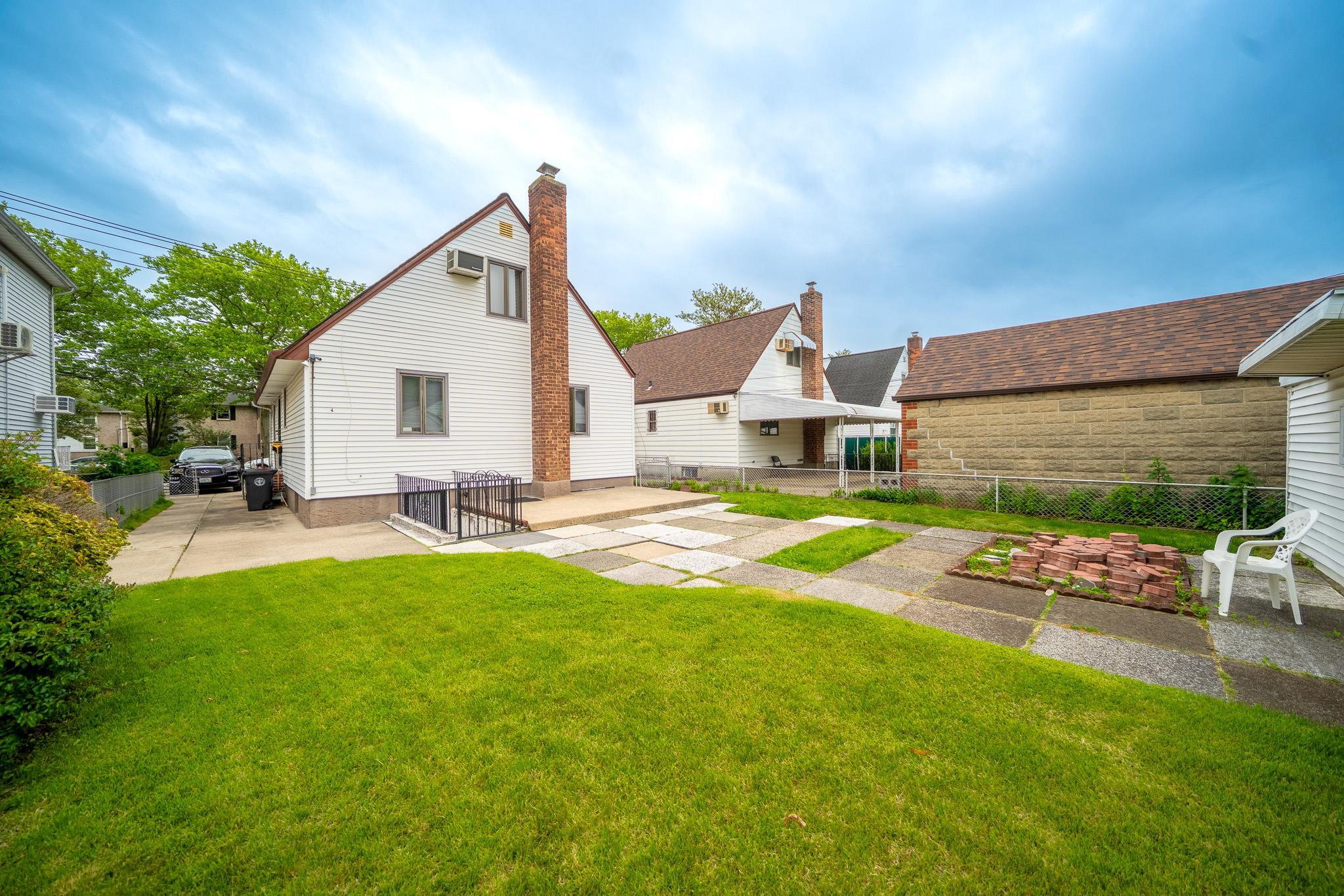 Single Family 268th  Queens, NY 11004, MLS-869362-24