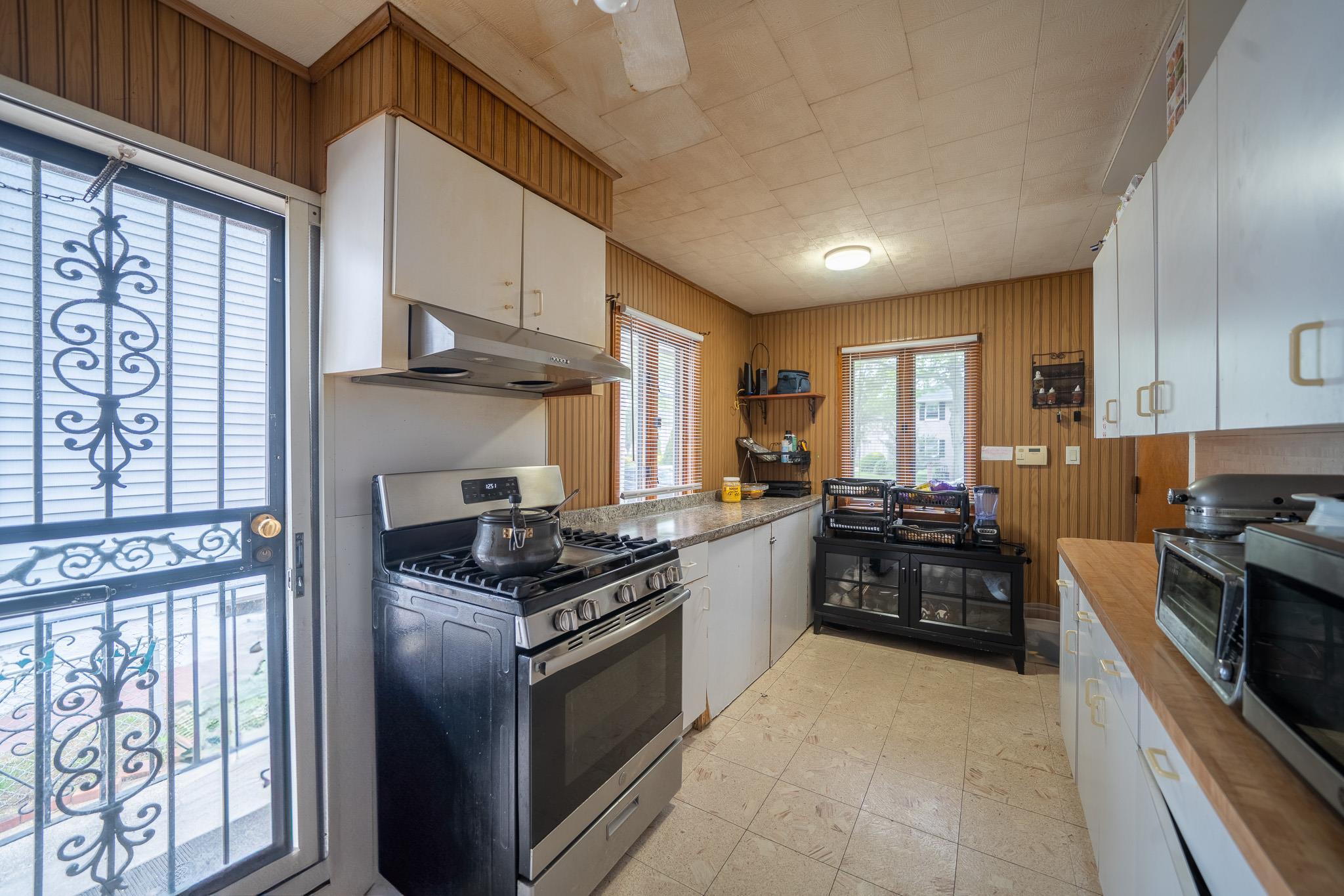Single Family 268th  Queens, NY 11004, MLS-869362-8