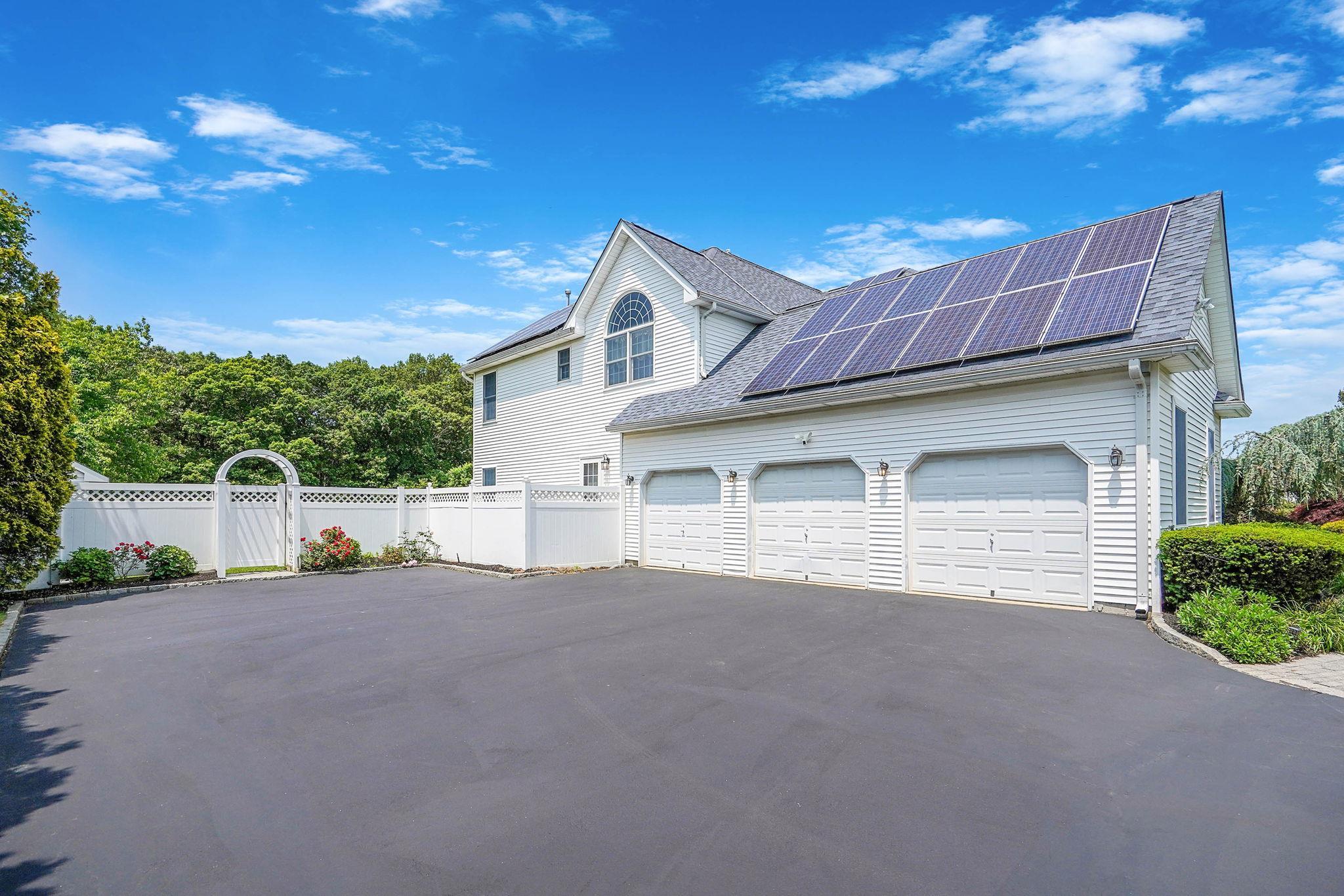 Single Family Casey  Suffolk County, NY 11766, MLS-869382-40