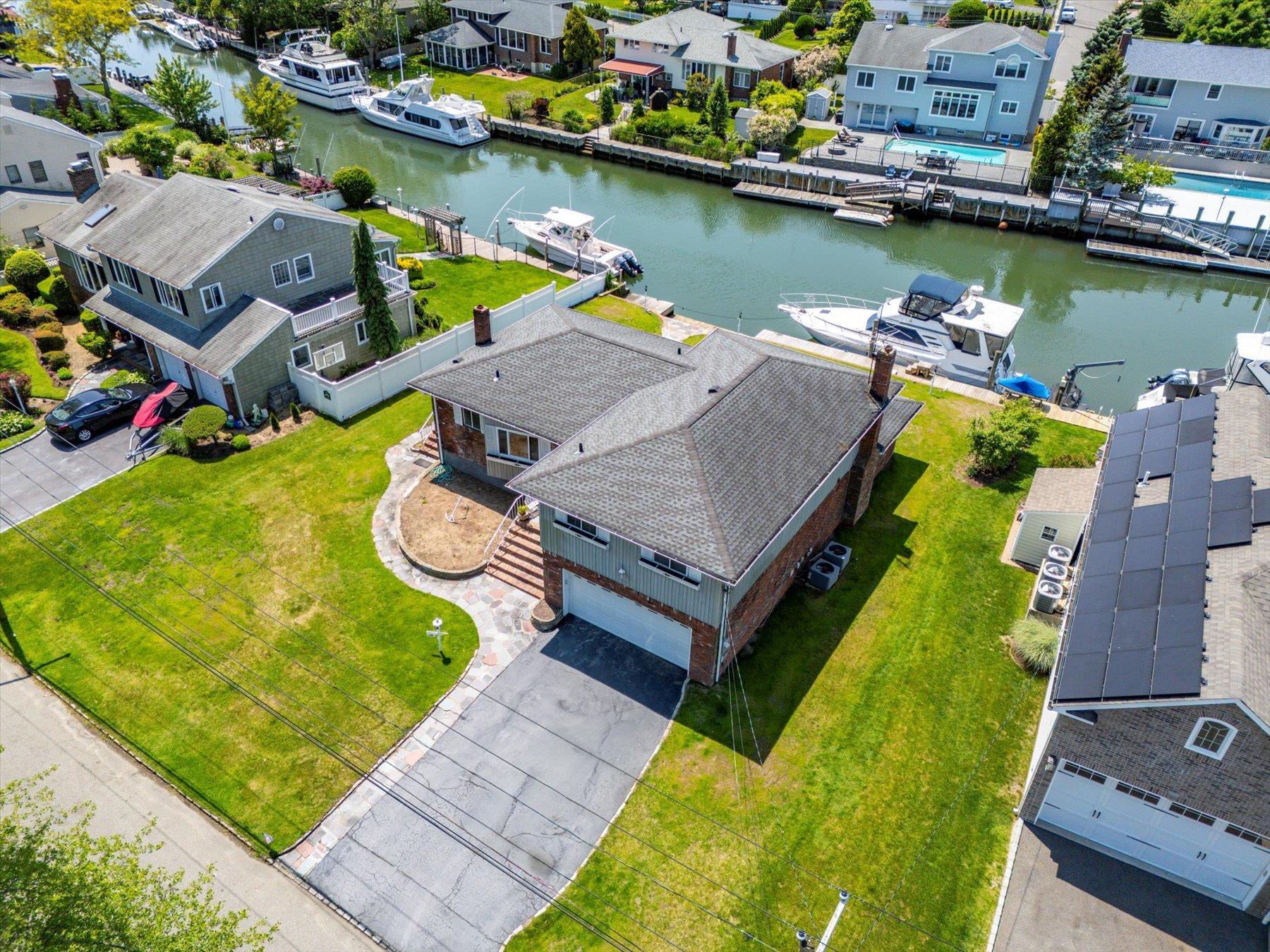 Single Family Gloucester  Nassau County, NY 11758, MLS-869383-3