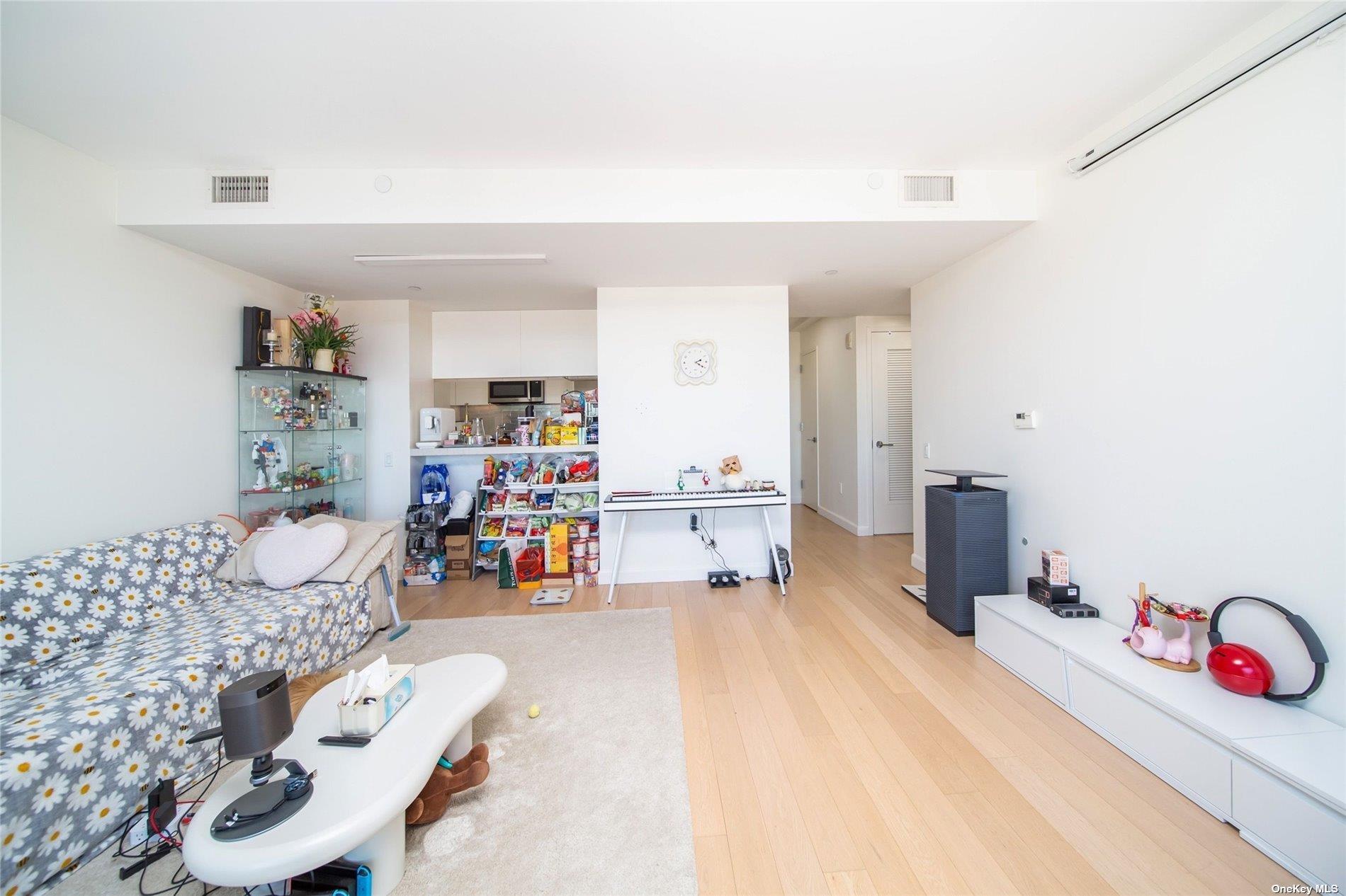 Condo 39  Queens, NY 11354, MLS-869397-13