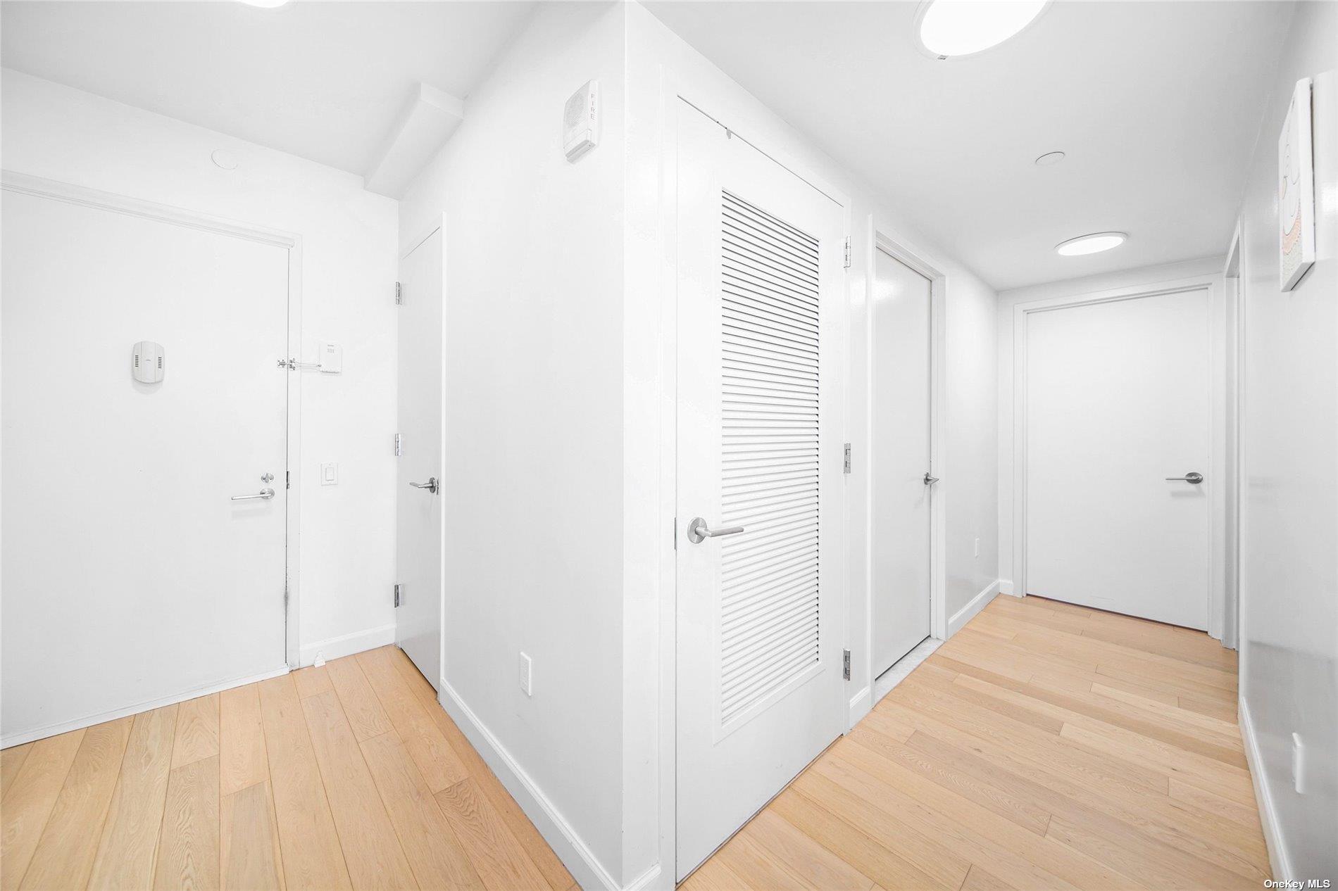 Condo 39  Queens, NY 11354, MLS-869397-16