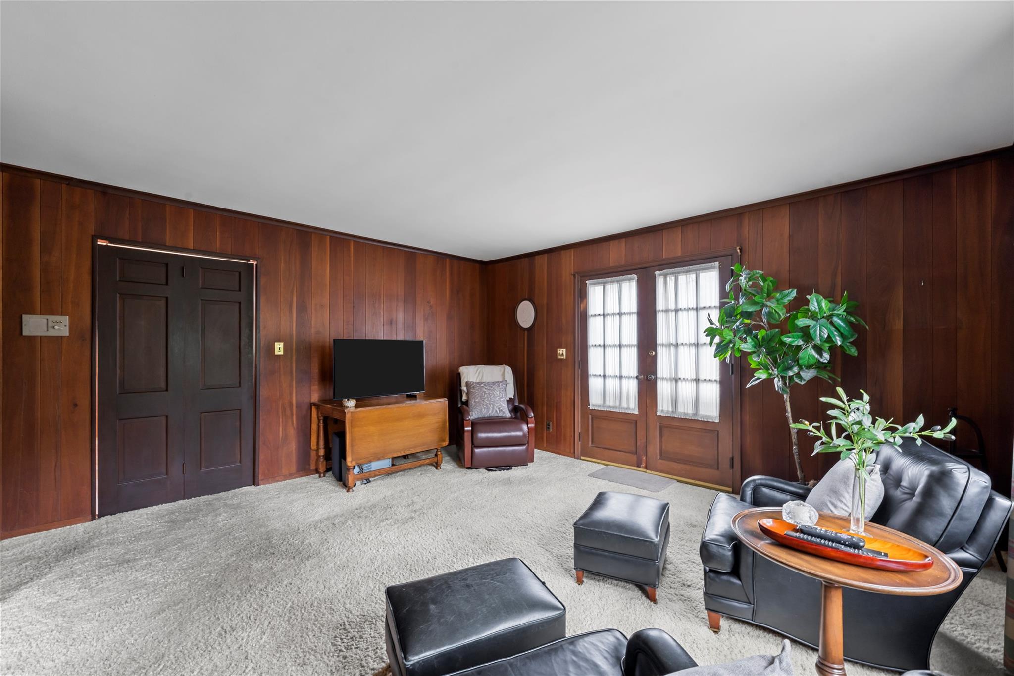 Single Family Chauncey  Nassau County, NY 11559, MLS-869399-13