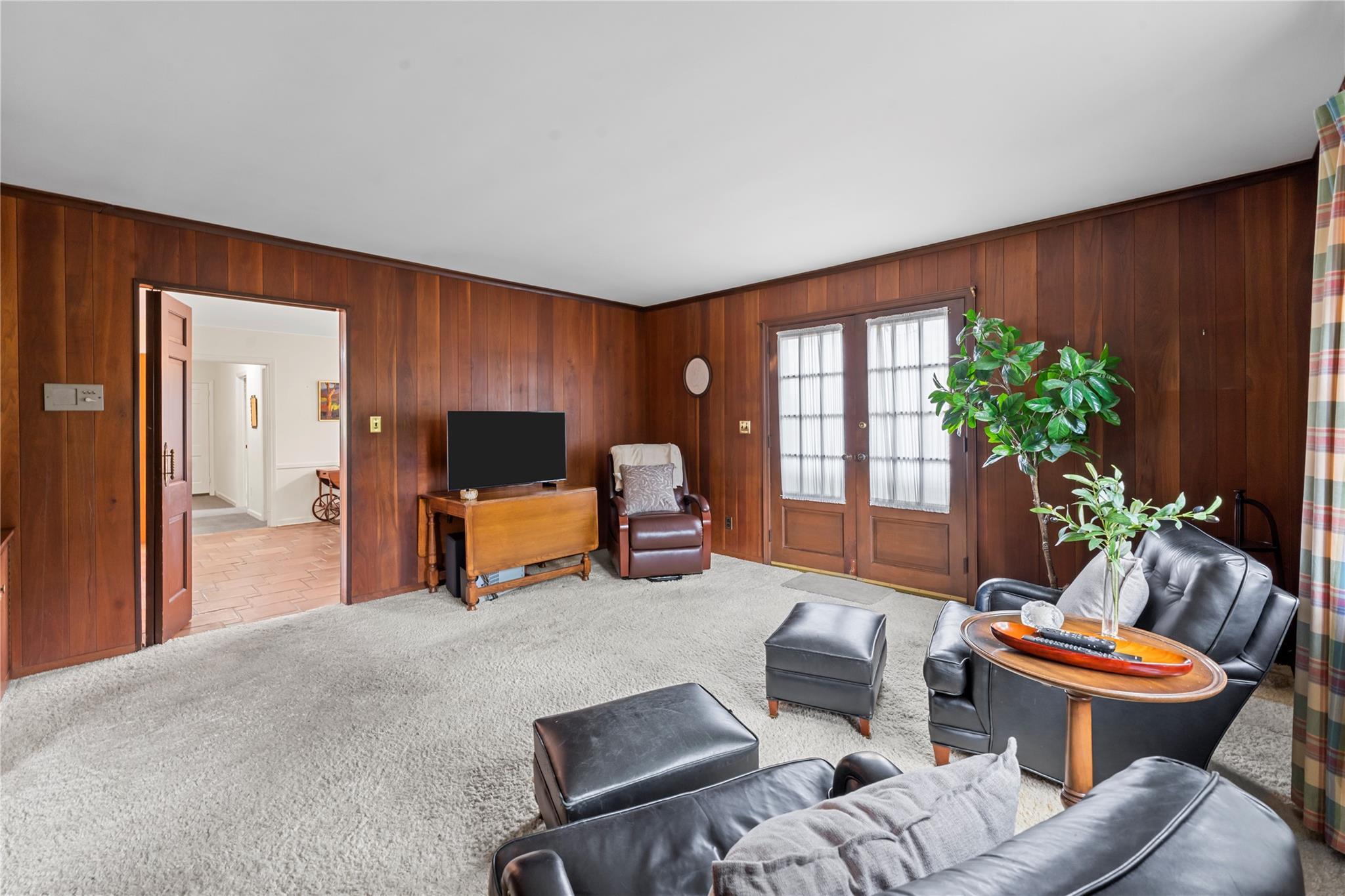 Single Family Chauncey  Nassau County, NY 11559, MLS-869399-14