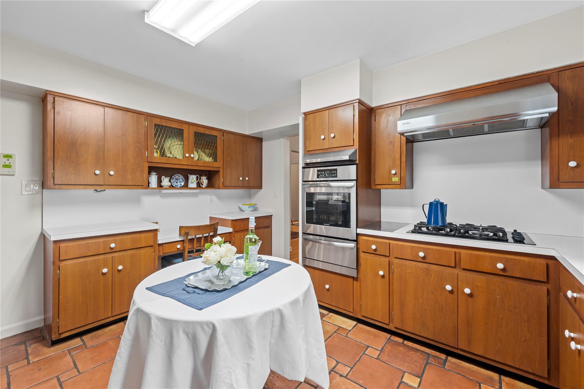 Single Family Chauncey  Nassau County, NY 11559, MLS-869399-17